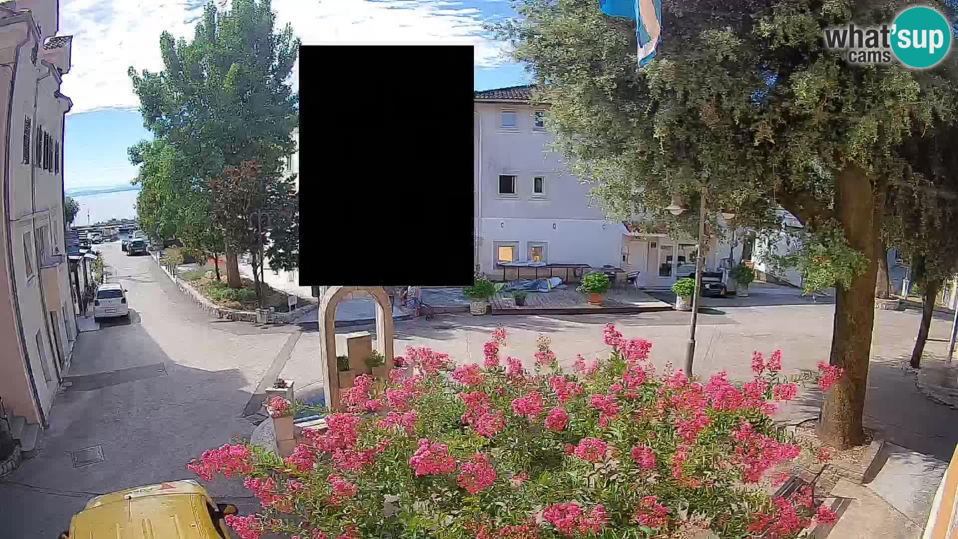 Webcam Mošćenička Draga Center – Live View of the Town Center
