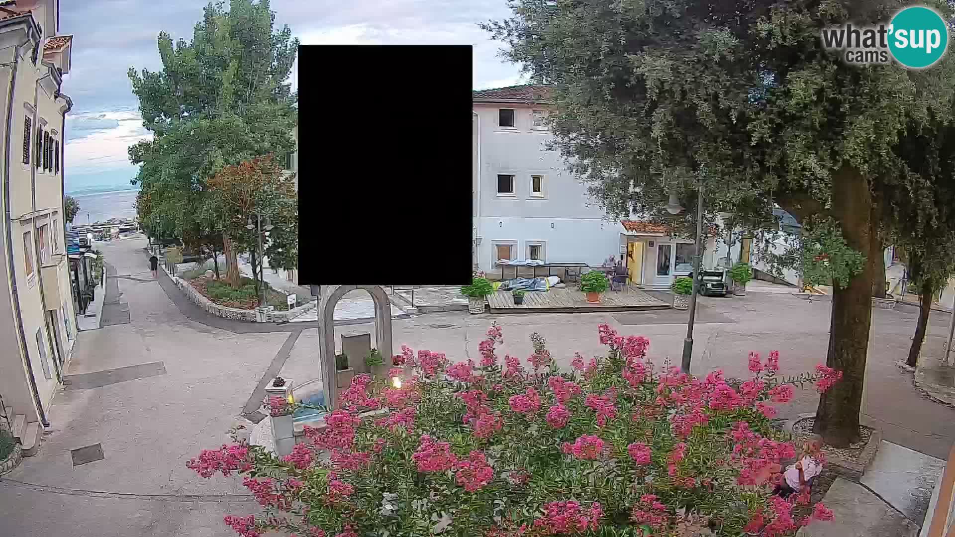 Spletna kamera center Mošćeniška Draga – Pogled v živo
