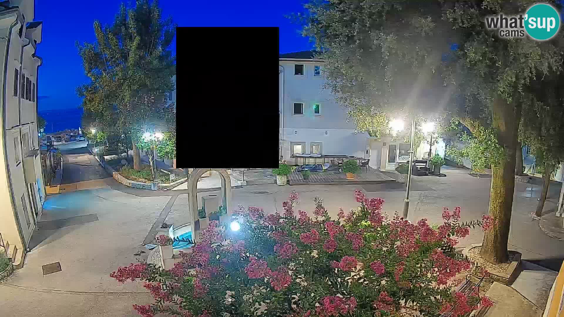 Web kamera centar Mošćeničke Drage – Pogled uživo