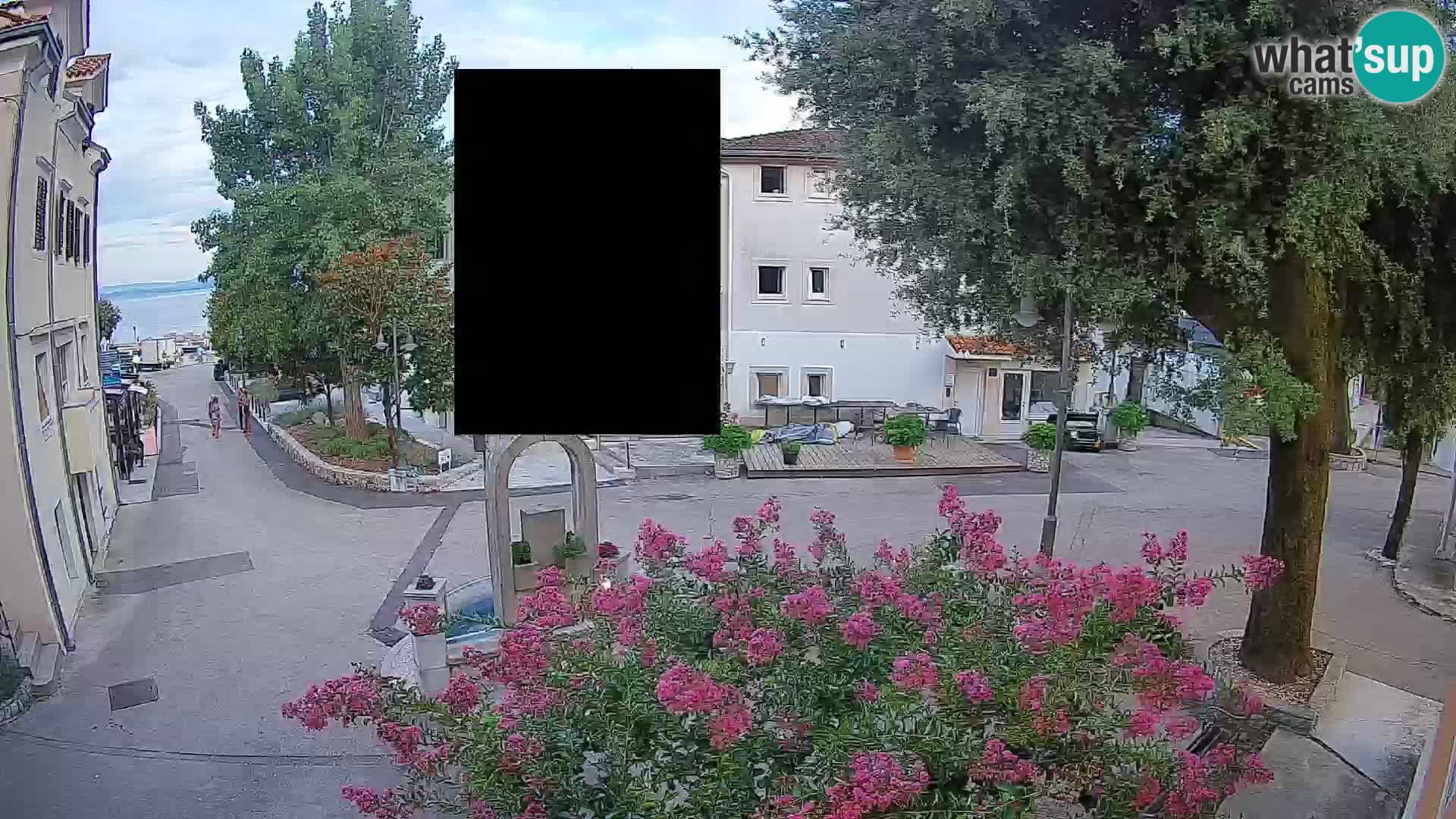 Web kamera centar Mošćeničke Drage – Pogled uživo