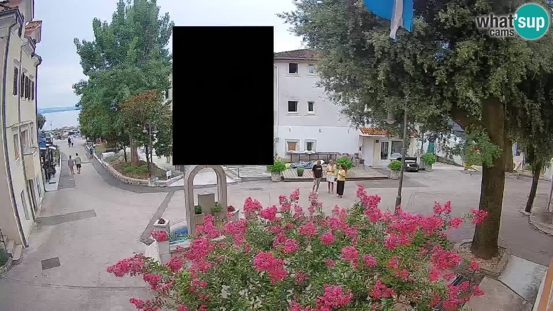 Spletna kamera center Mošćeniška Draga – Pogled v živo
