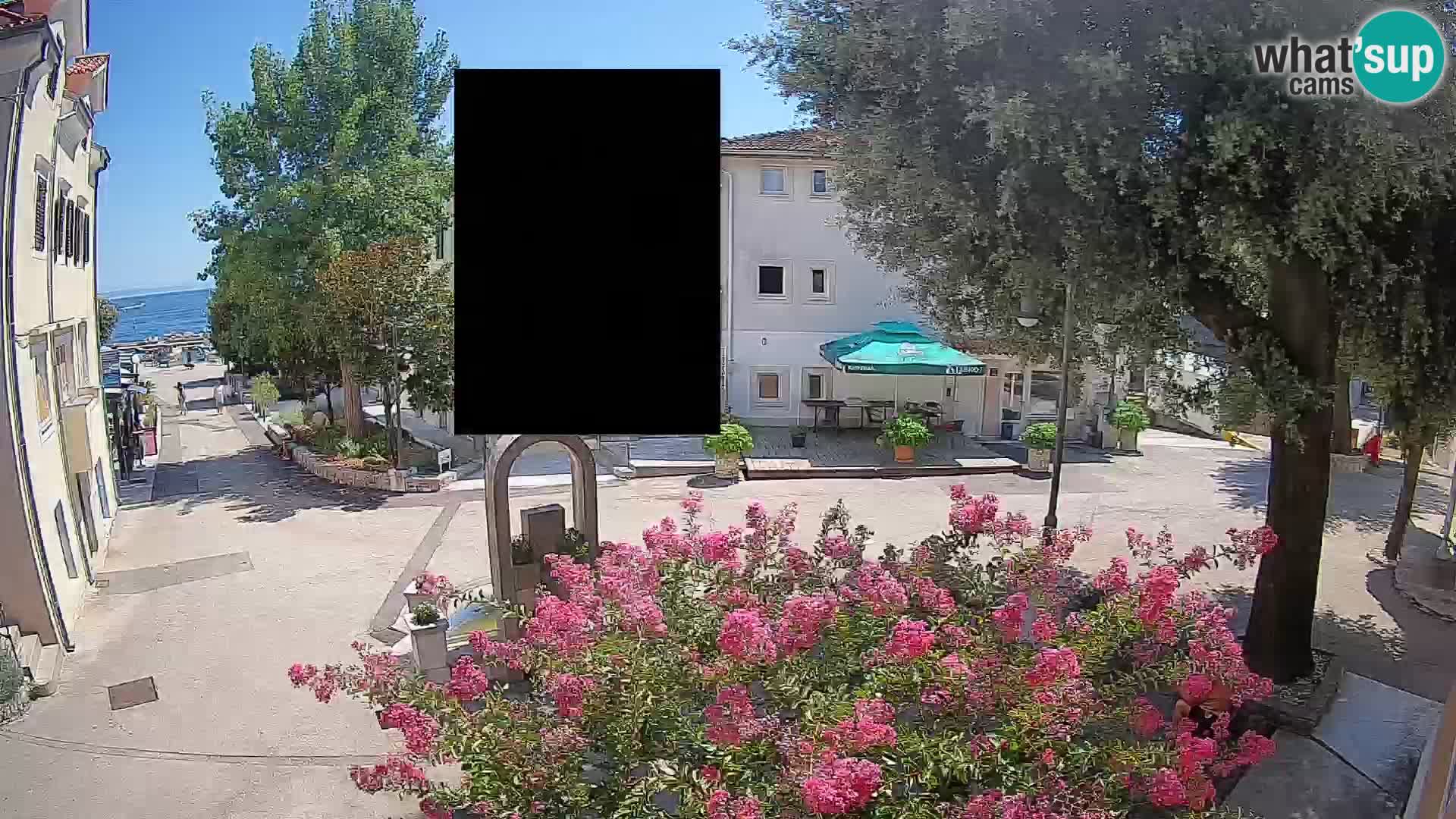 Webcam Mošćenička Draga Center – Live View of the Town Center