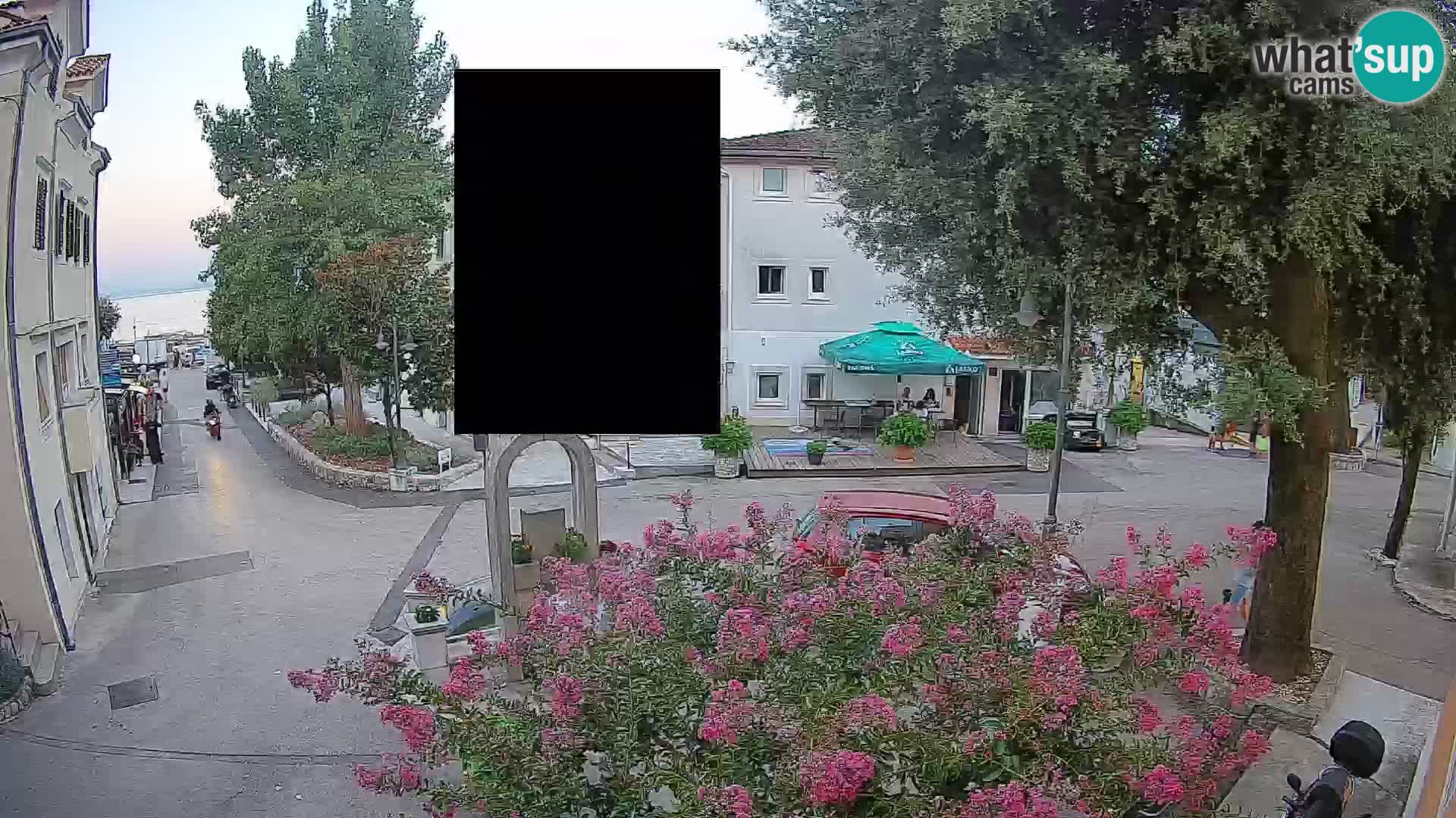 Web kamera centar Mošćeničke Drage – Pogled uživo