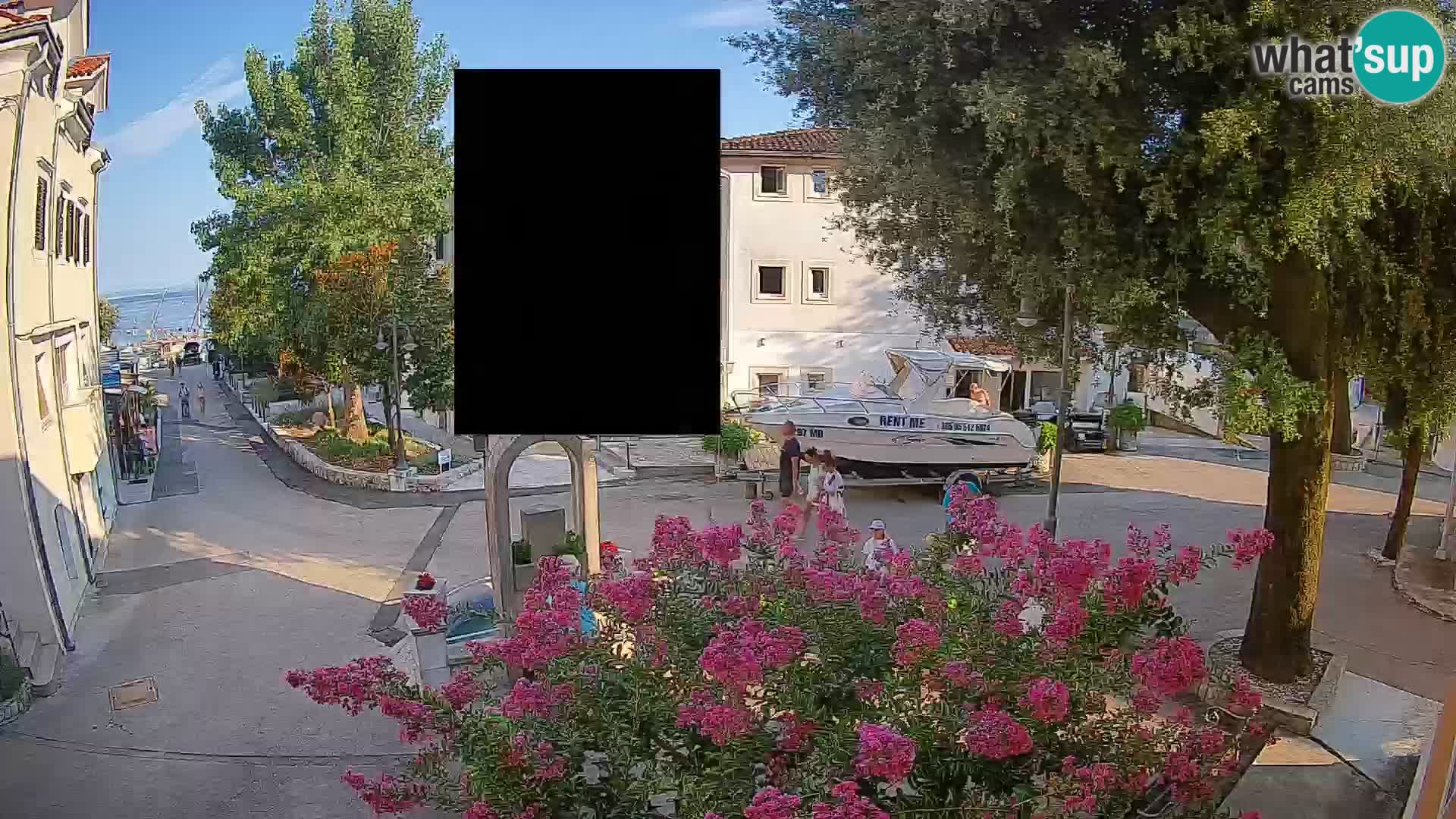 Webcam Mošćenička Draga Center – Live View of the Town Center