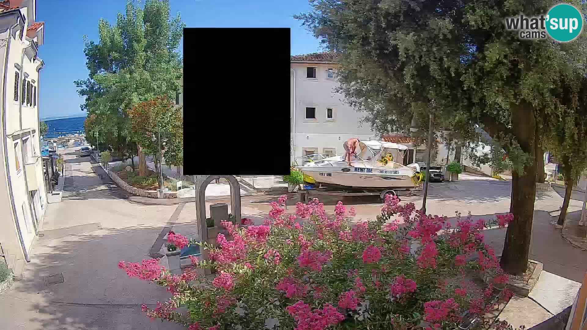 Spletna kamera center Mošćeniška Draga – Pogled v živo