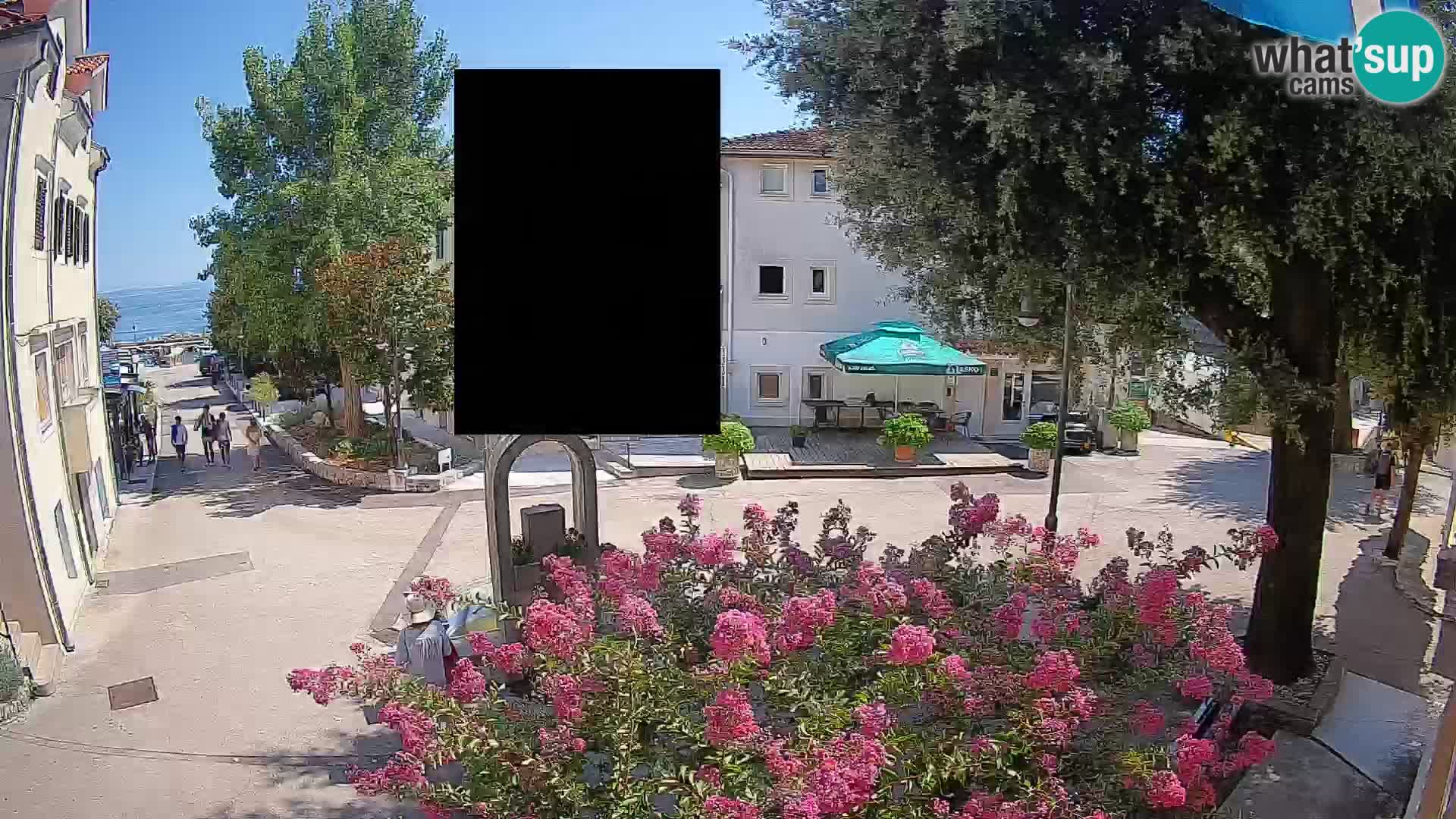 Spletna kamera center Mošćeniška Draga – Pogled v živo