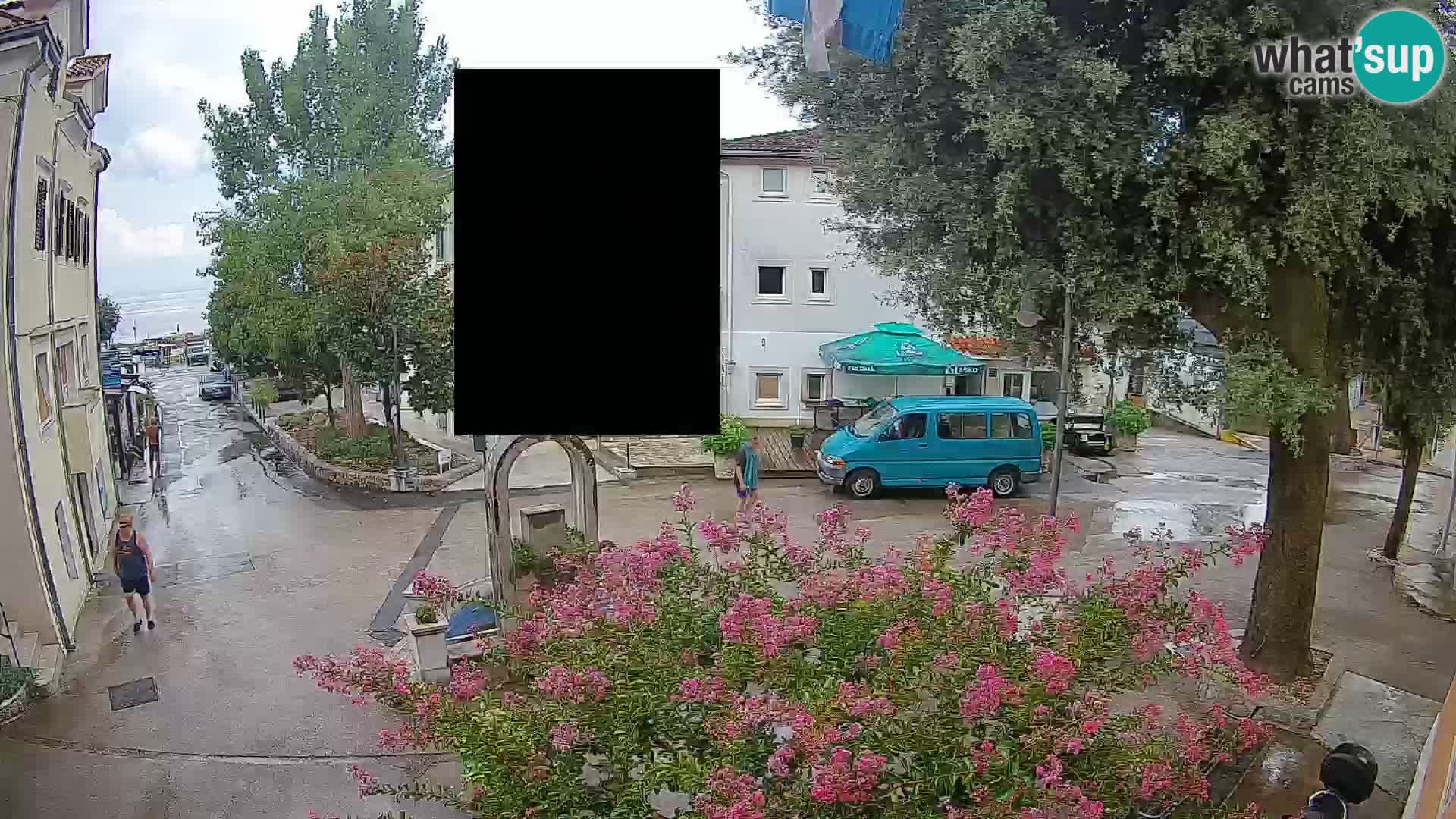 Spletna kamera center Mošćeniška Draga – Pogled v živo