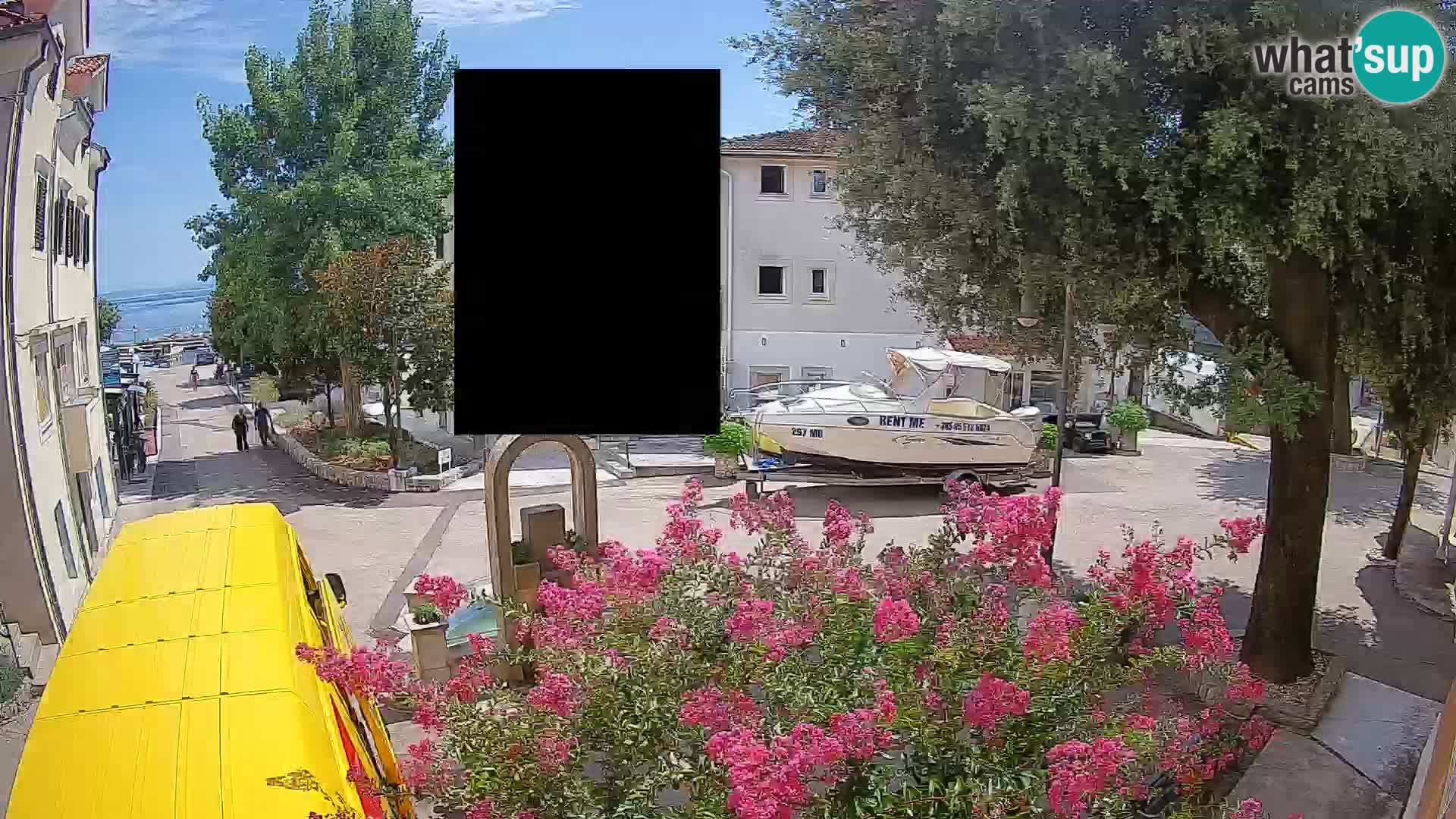 Webcam Mošćenička Draga Center – Live View of the Town Center