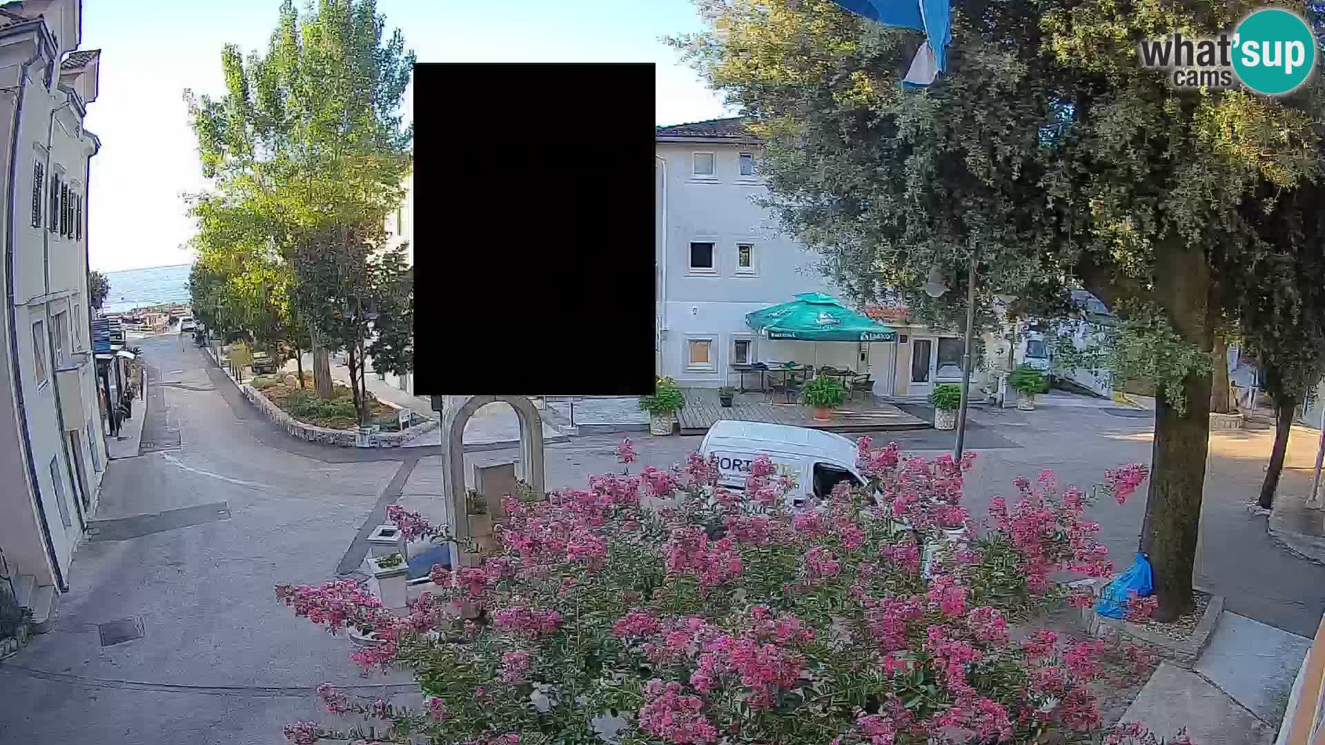 Spletna kamera center Mošćeniška Draga – Pogled v živo