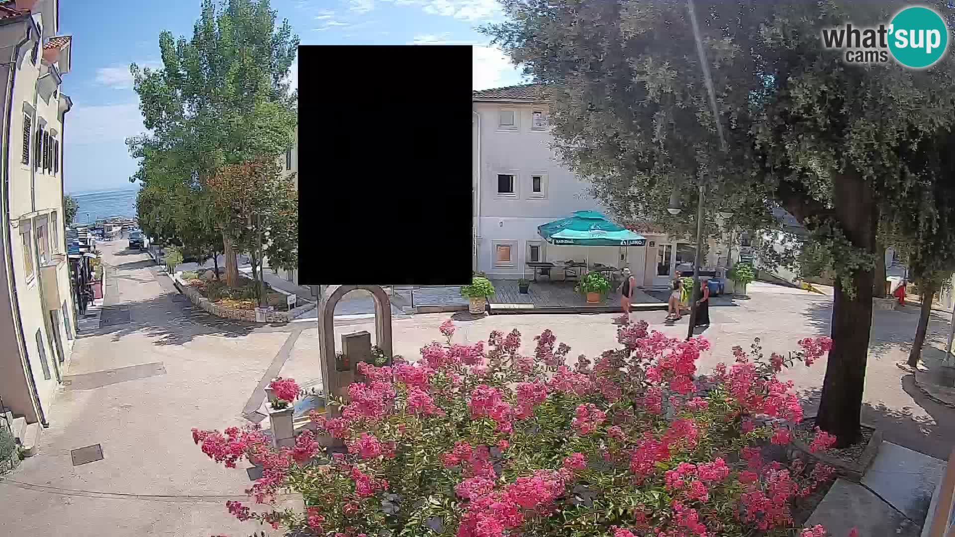 Spletna kamera center Mošćeniška Draga – Pogled v živo