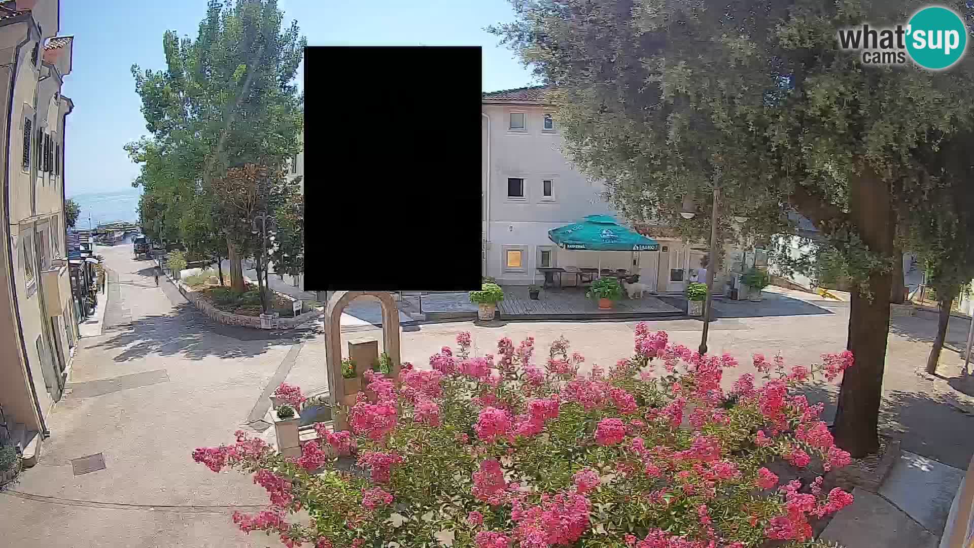 Webcam Mošćenička Draga Center – Live View of the Town Center