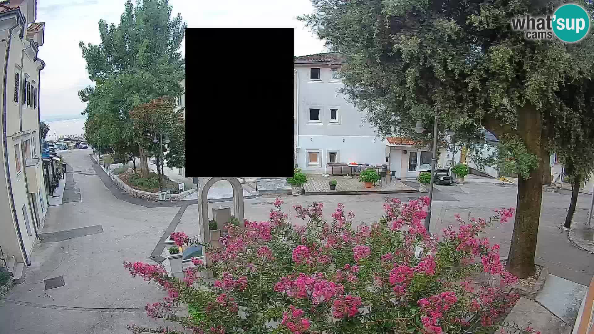 Webcam Mošćenička Draga Center – Live View of the Town Center