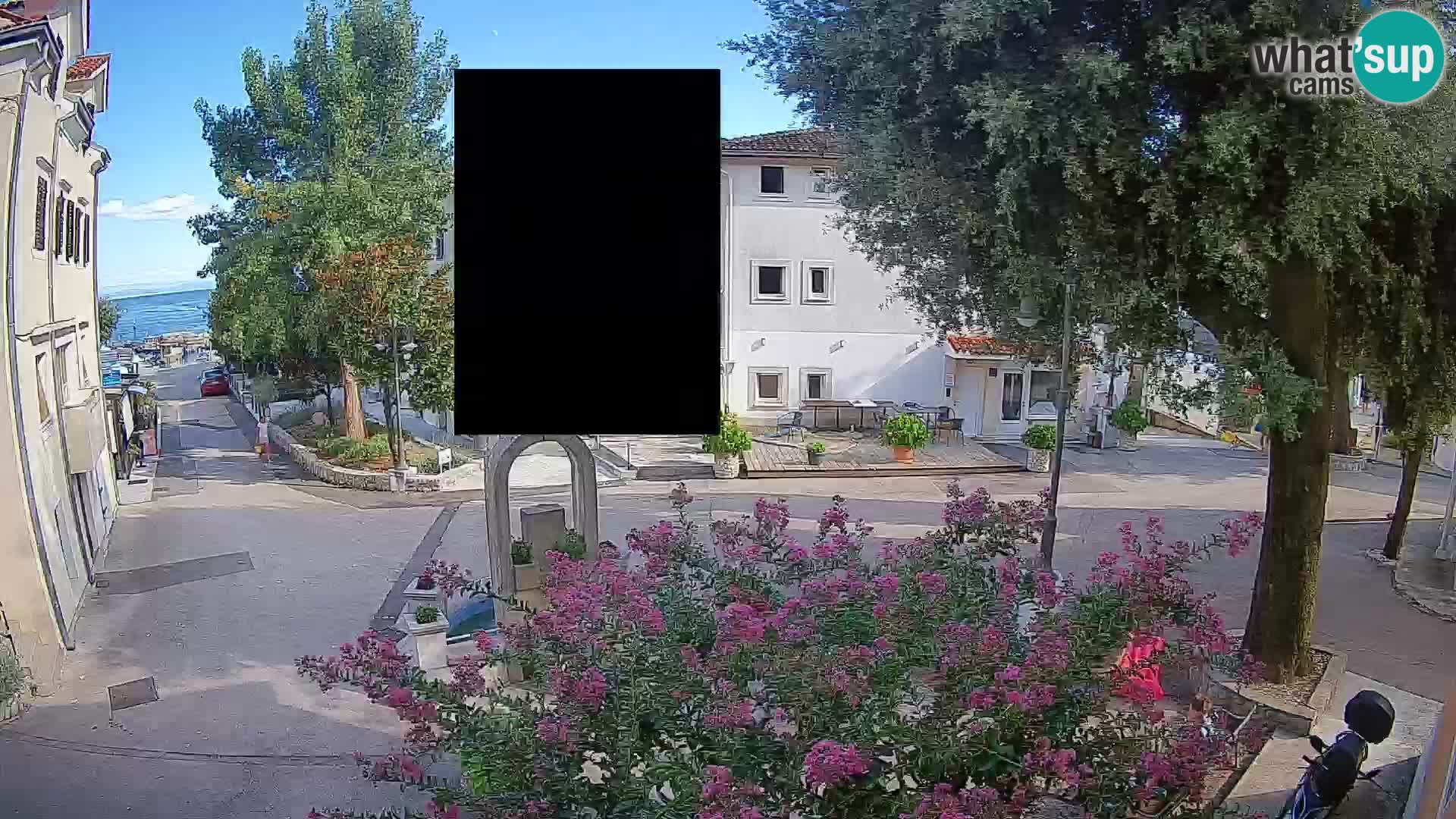 Webcam Mošćenička Draga Center – Live View of the Town Center