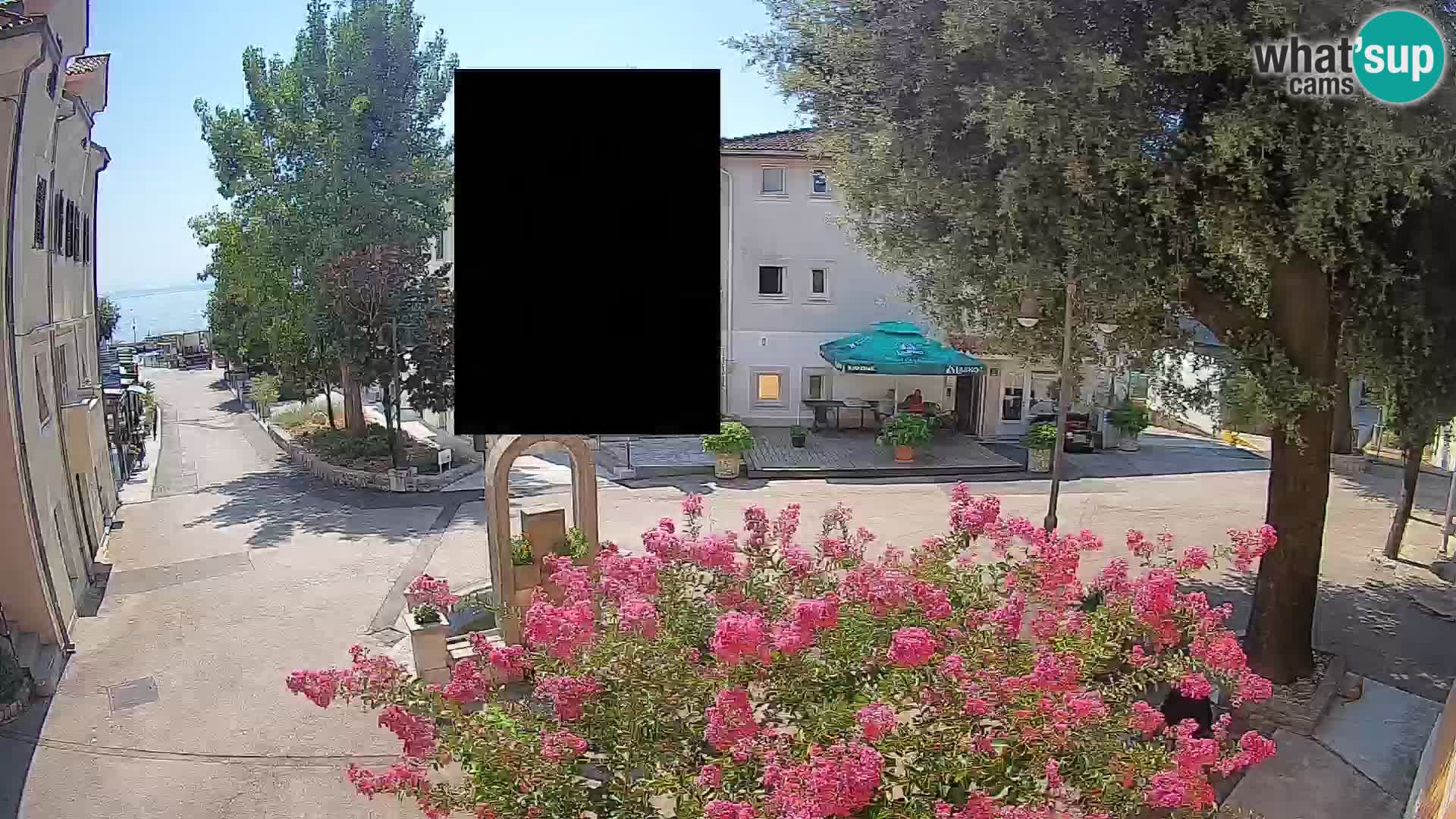 Webcam Mošćenička Draga Center – Live View of the Town Center
