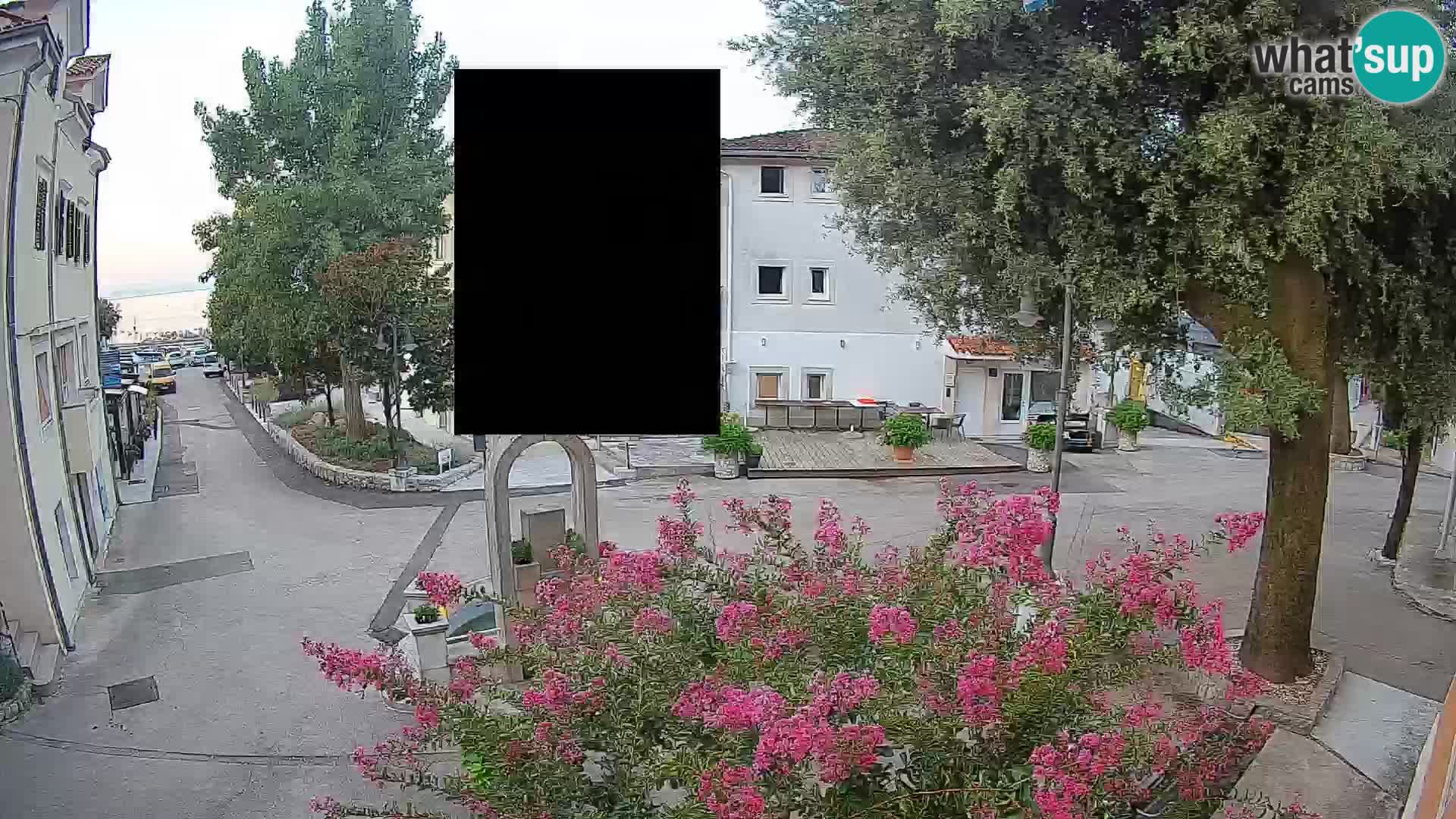 Webcam Mošćenička Draga Center – Live View of the Town Center