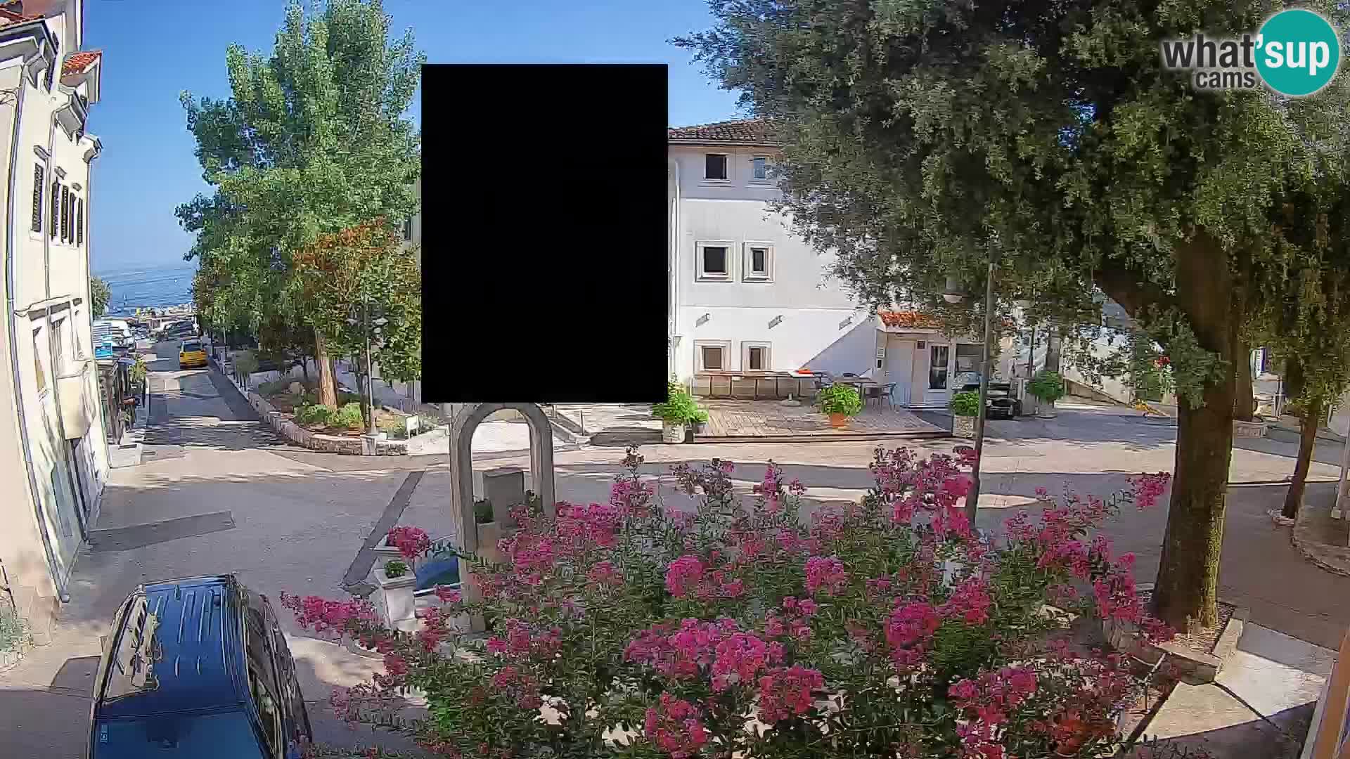 Spletna kamera center Mošćeniška Draga – Pogled v živo