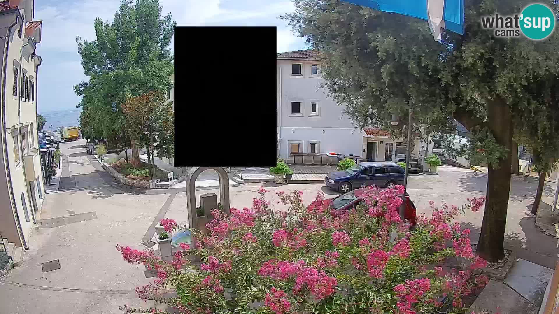 Webcam Mošćenička Draga Center – Live View of the Town Center