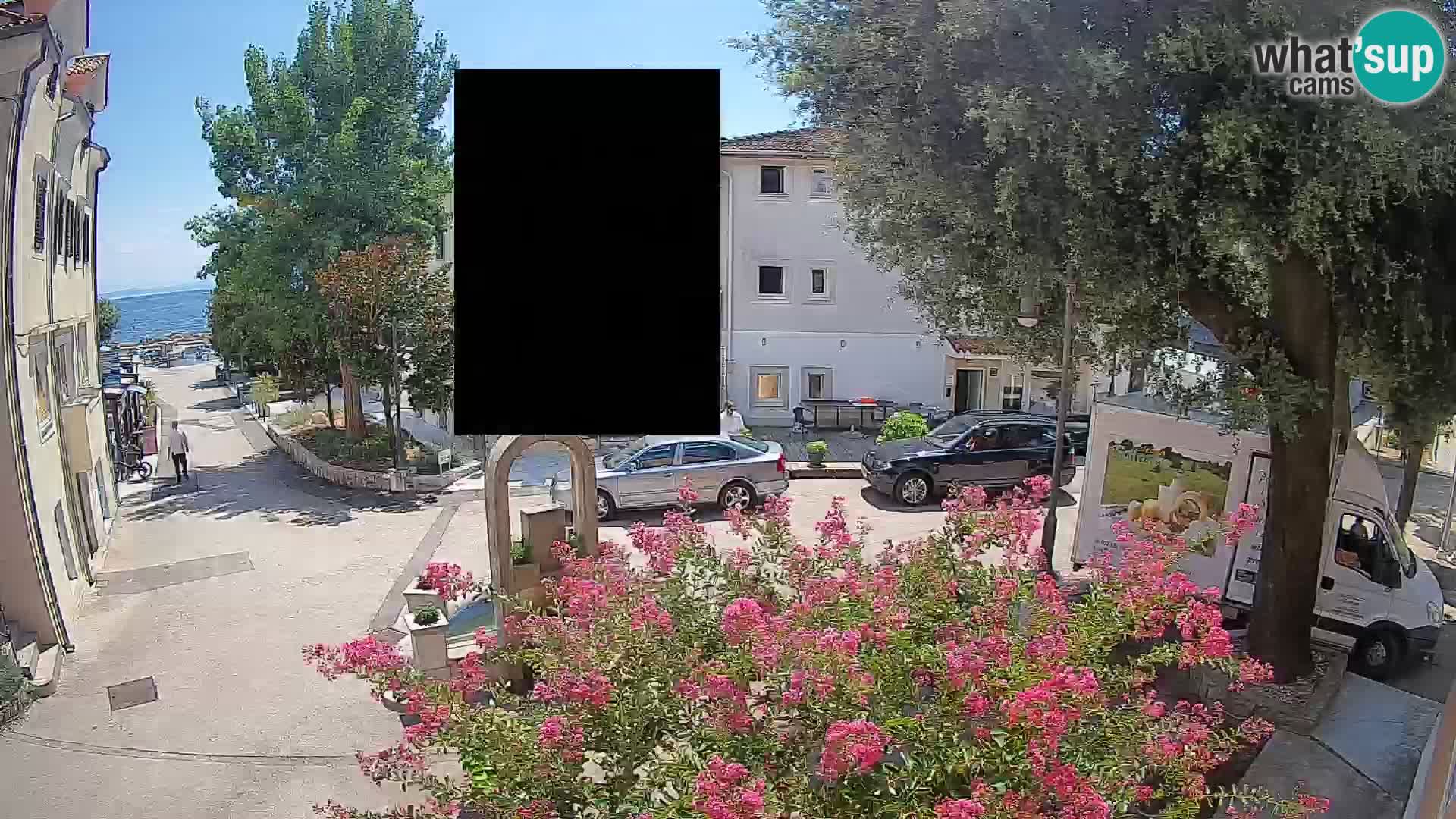 Spletna kamera center Mošćeniška Draga – Pogled v živo