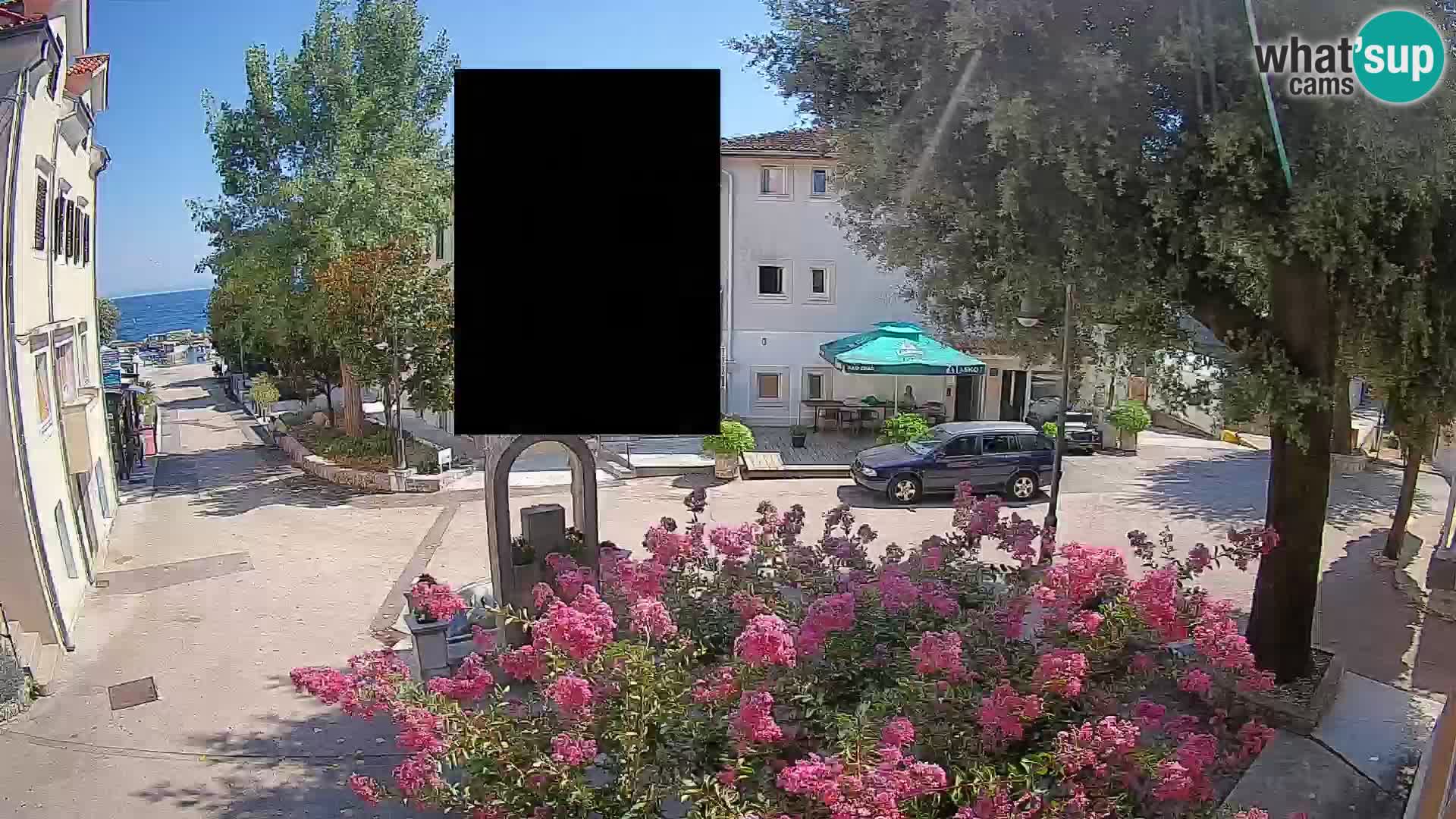 Spletna kamera center Mošćeniška Draga – Pogled v živo