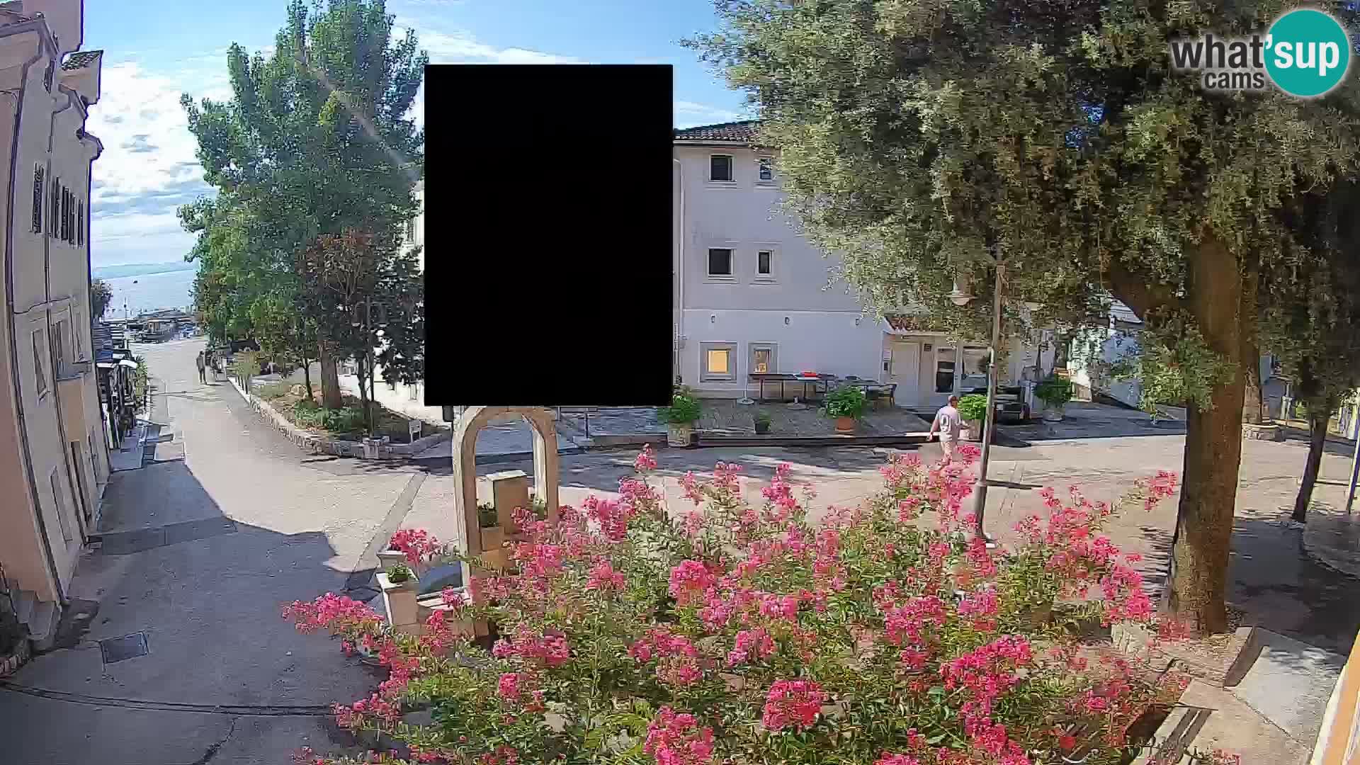 Webcam Mošćenička Draga Center – Live View of the Town Center