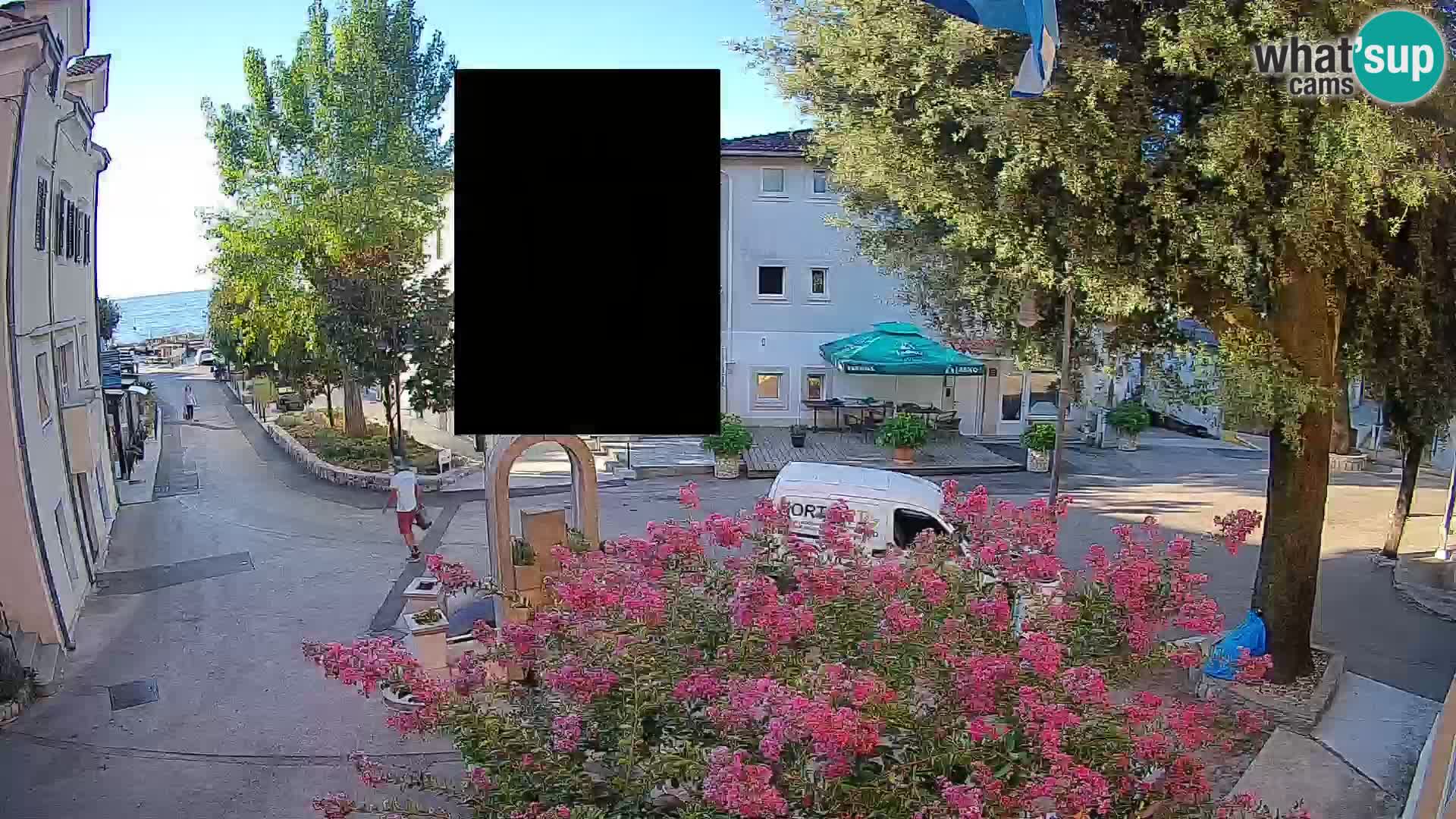 Webcam Mošćenička Draga Center – Live View of the Town Center