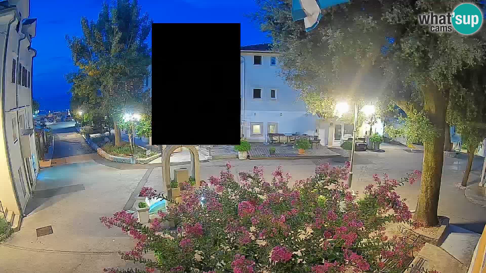 Spletna kamera center Mošćeniška Draga – Pogled v živo