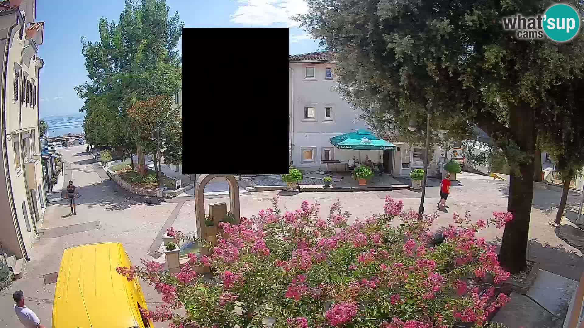 Webcam Mošćenička Draga Center – Live View of the Town Center