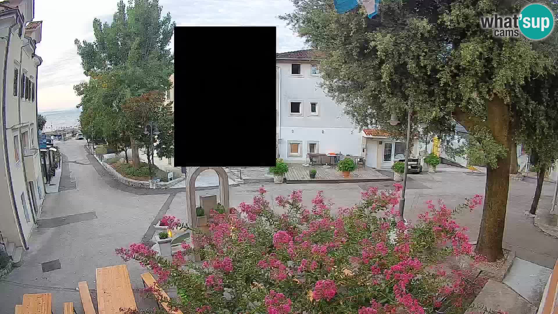 Webcam Mošćenička Draga Center – Live View of the Town Center