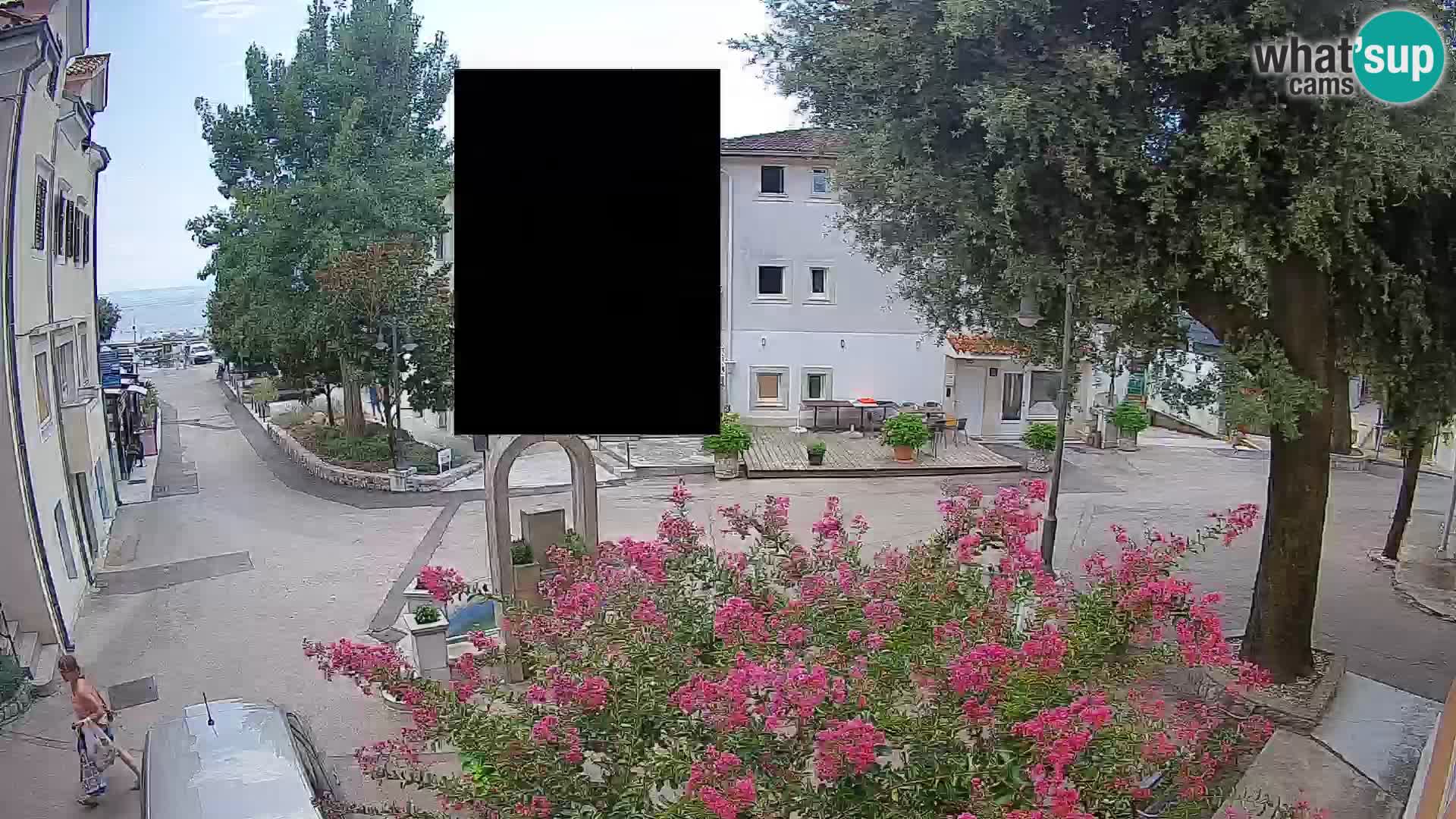 Web kamera centar Mošćeničke Drage – Pogled uživo