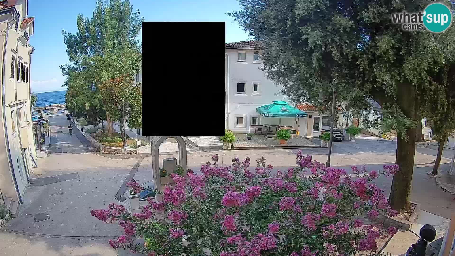 Webcam Mošćenička Draga Center – Live View of the Town Center