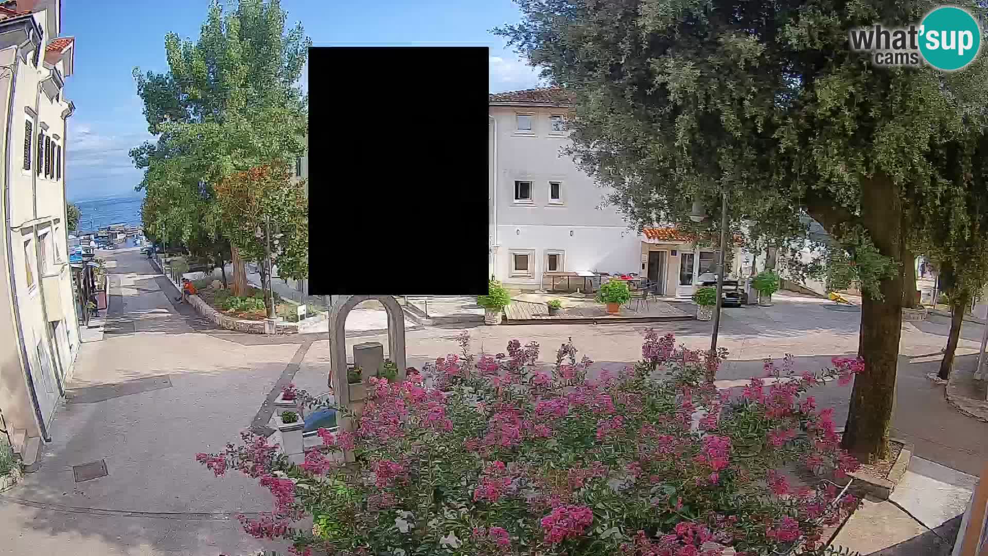 Webcam Mošćenička Draga Center – Live View of the Town Center