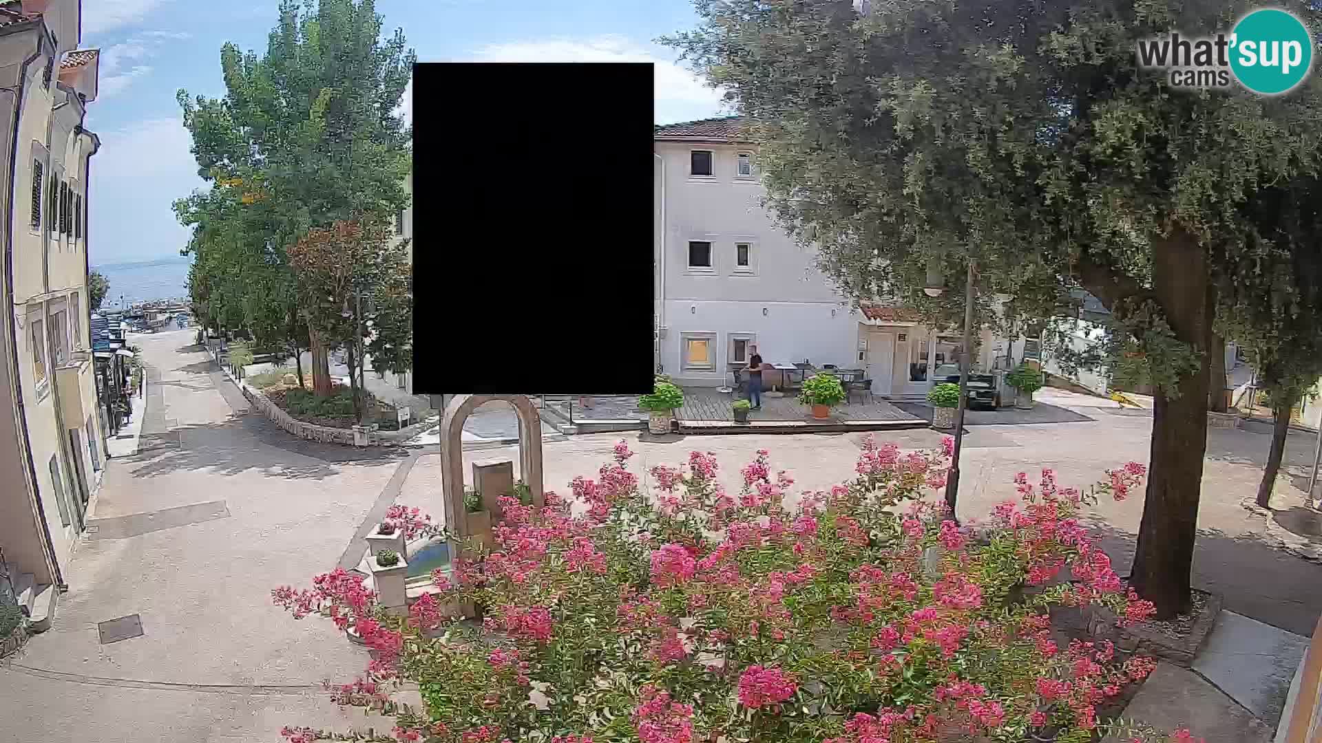 Web kamera centar Mošćeničke Drage – Pogled uživo