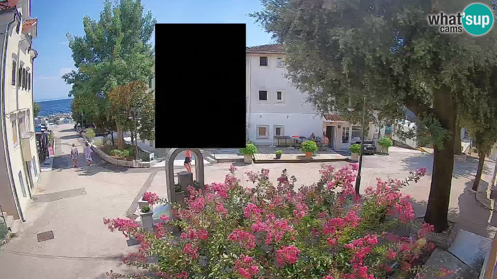Web kamera centar Mošćeničke Drage – Pogled uživo
