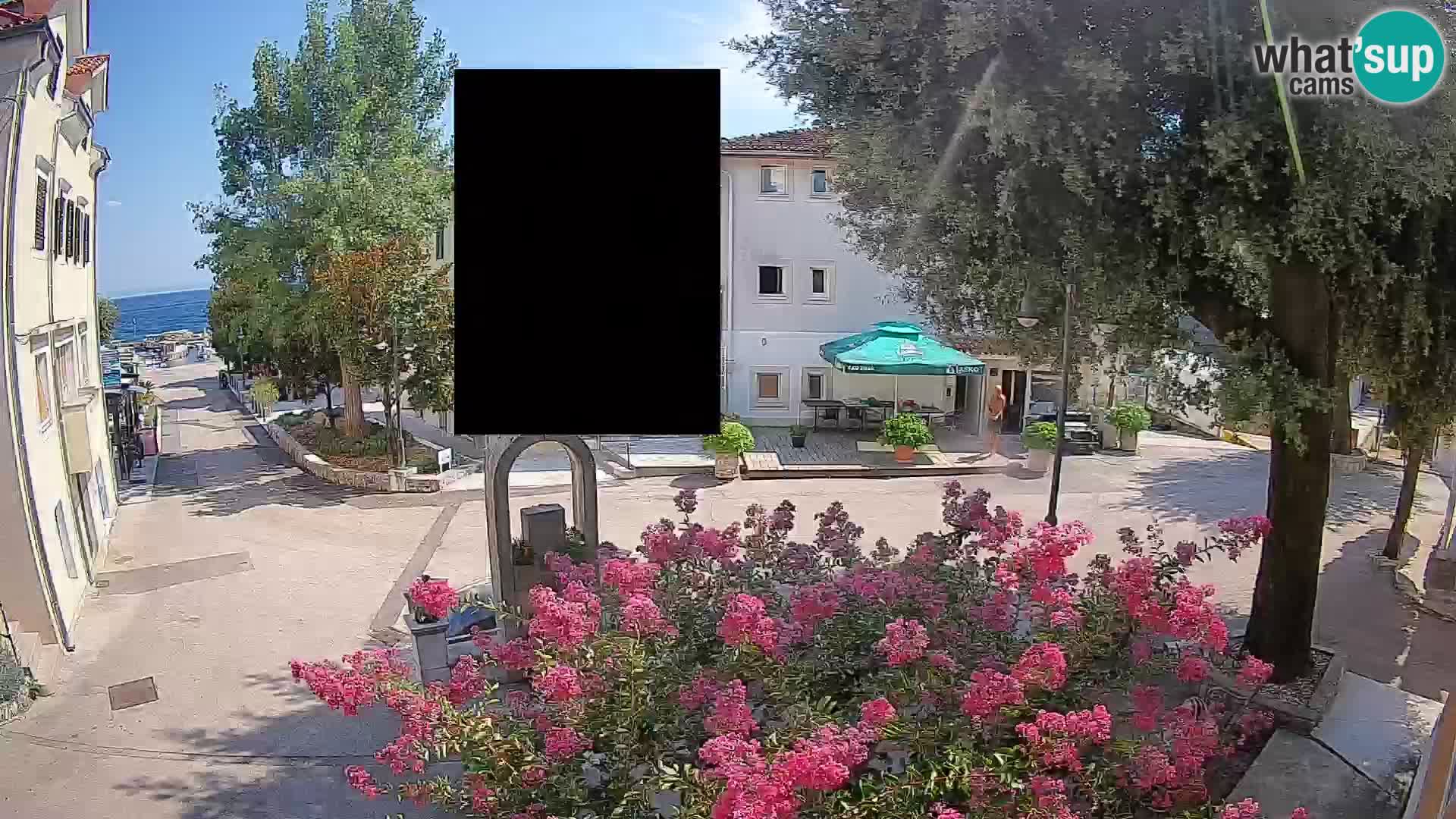 Web kamera centar Mošćeničke Drage – Pogled uživo