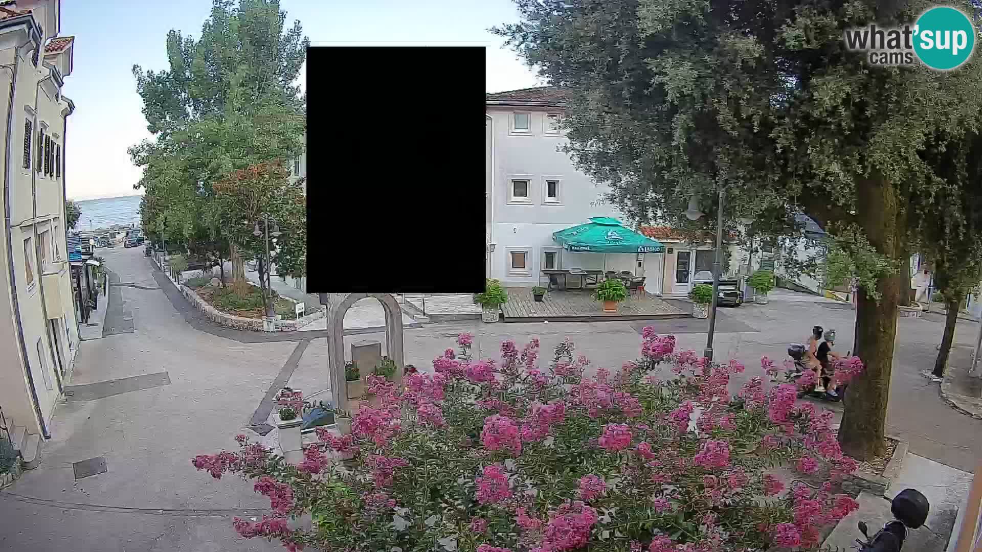 Web kamera centar Mošćeničke Drage – Pogled uživo