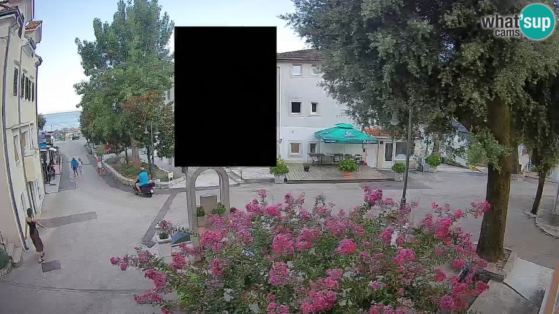 Webcam Mošćenička Draga Center – Live View of the Town Center