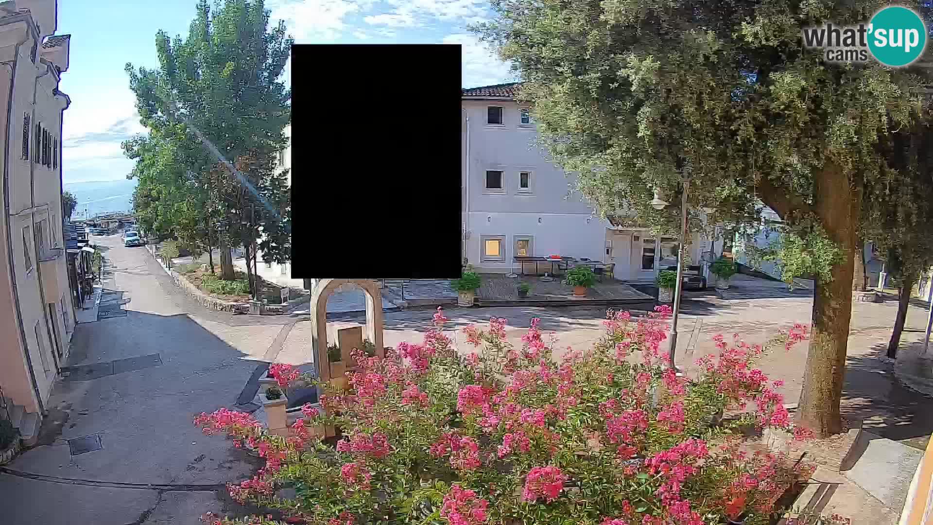 Webcam Mošćenička Draga Center – Live View of the Town Center