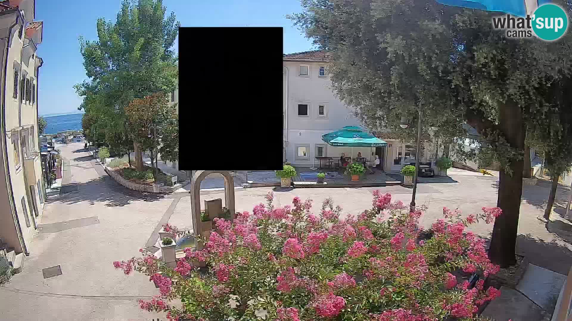 Web kamera centar Mošćeničke Drage – Pogled uživo