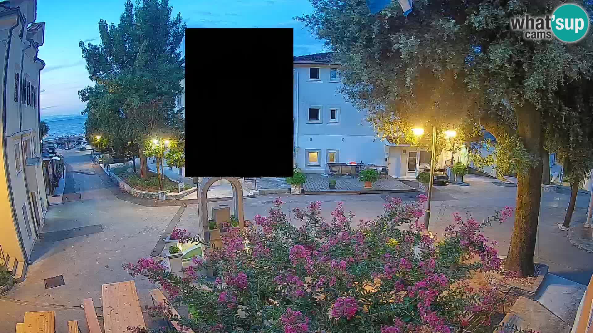 Spletna kamera center Mošćeniška Draga – Pogled v živo