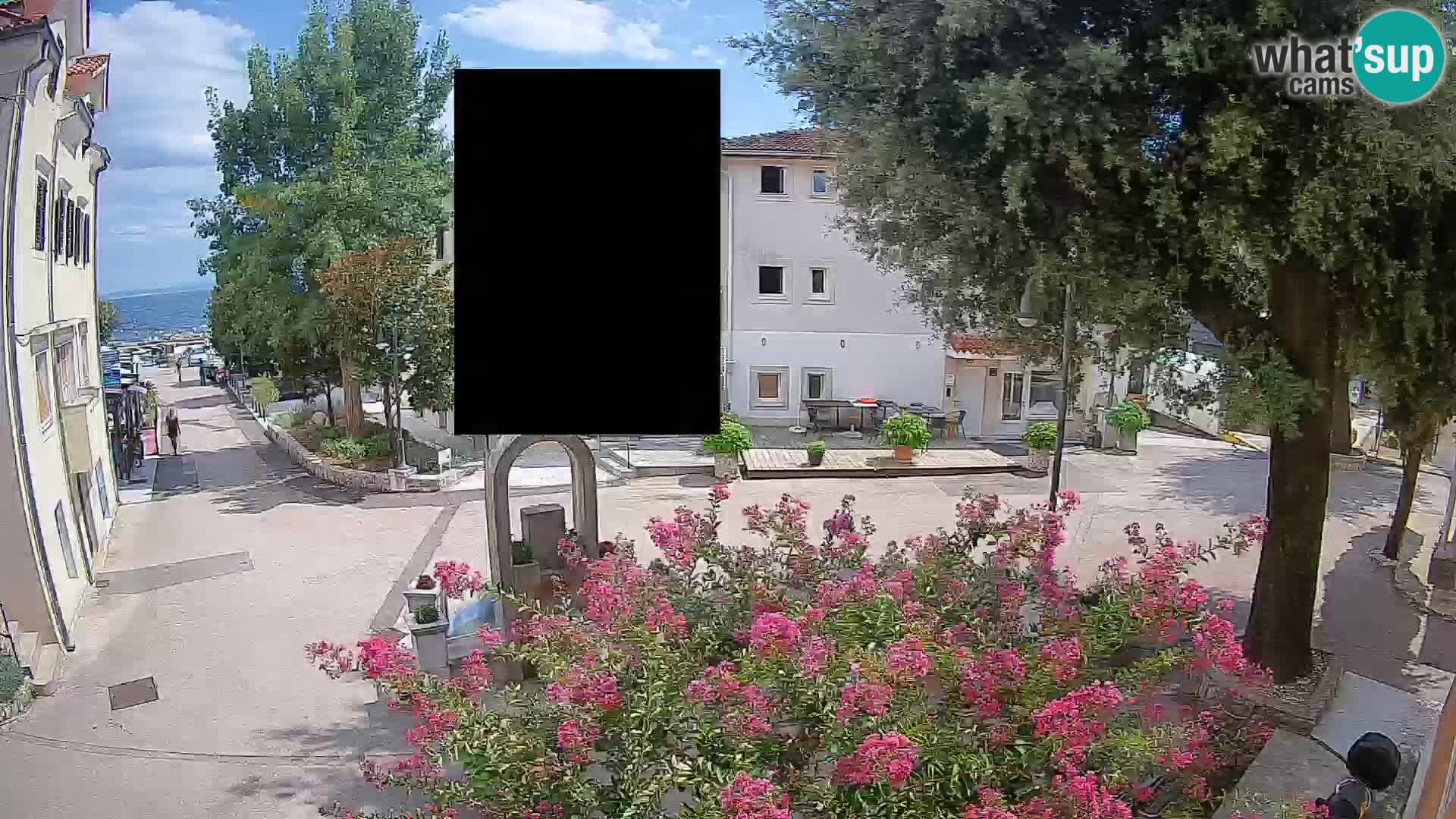 Webcam Mošćenička Draga Center – Live View of the Town Center