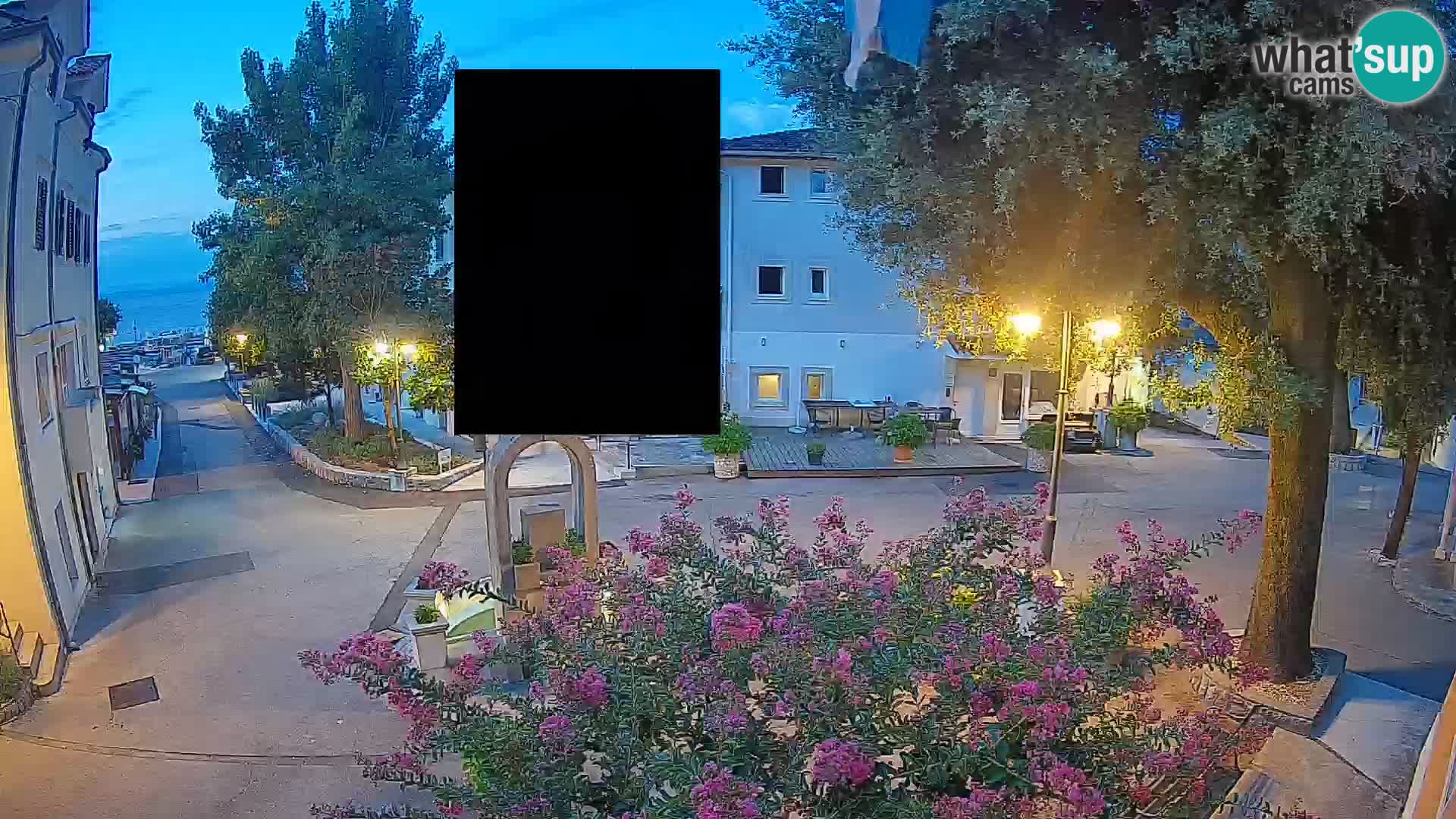 Spletna kamera center Mošćeniška Draga – Pogled v živo