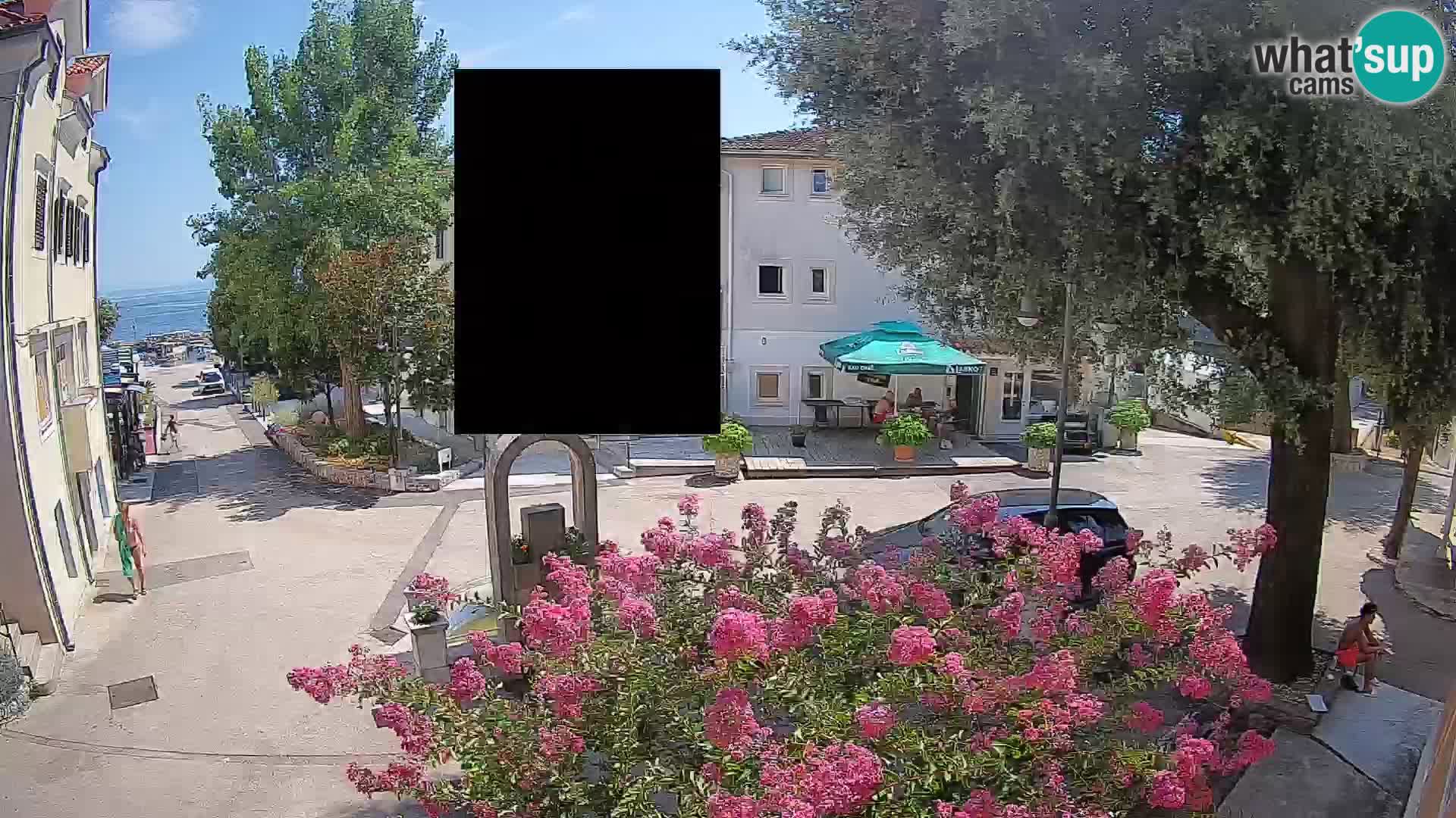 Web kamera centar Mošćeničke Drage – Pogled uživo