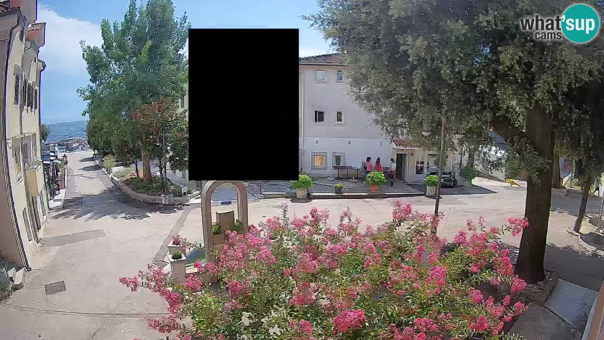 Spletna kamera center Mošćeniška Draga – Pogled v živo