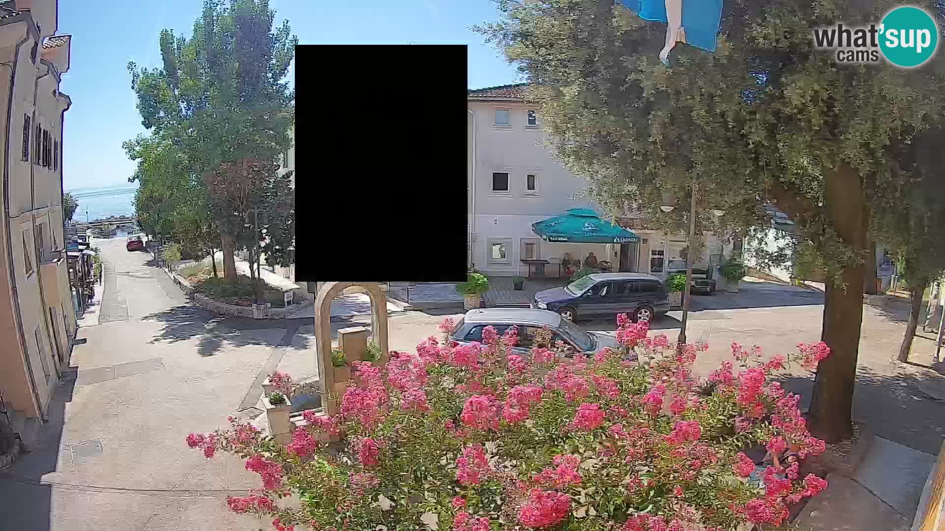 Spletna kamera center Mošćeniška Draga – Pogled v živo