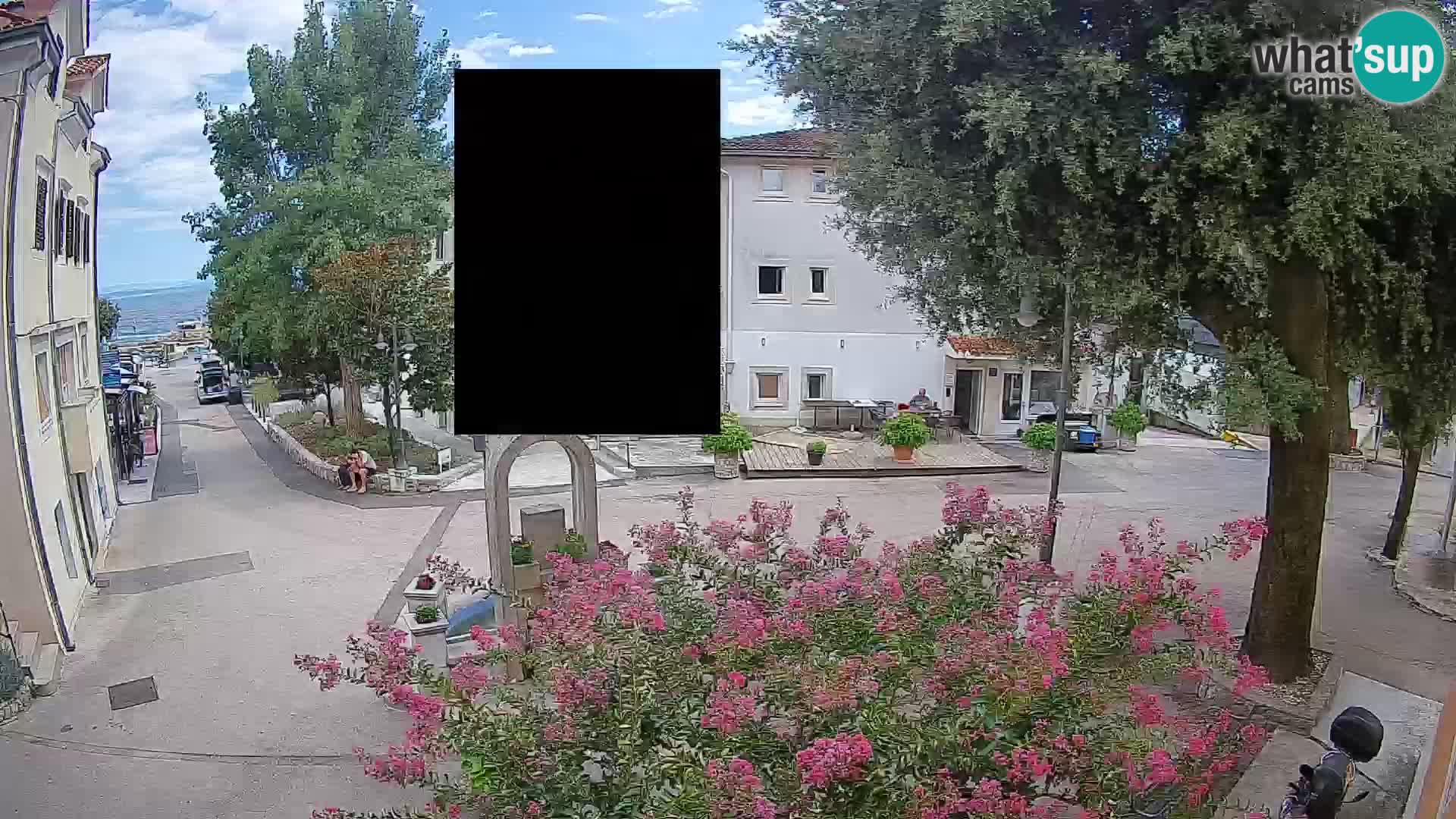 Webcam Mošćenička Draga Center – Live View of the Town Center