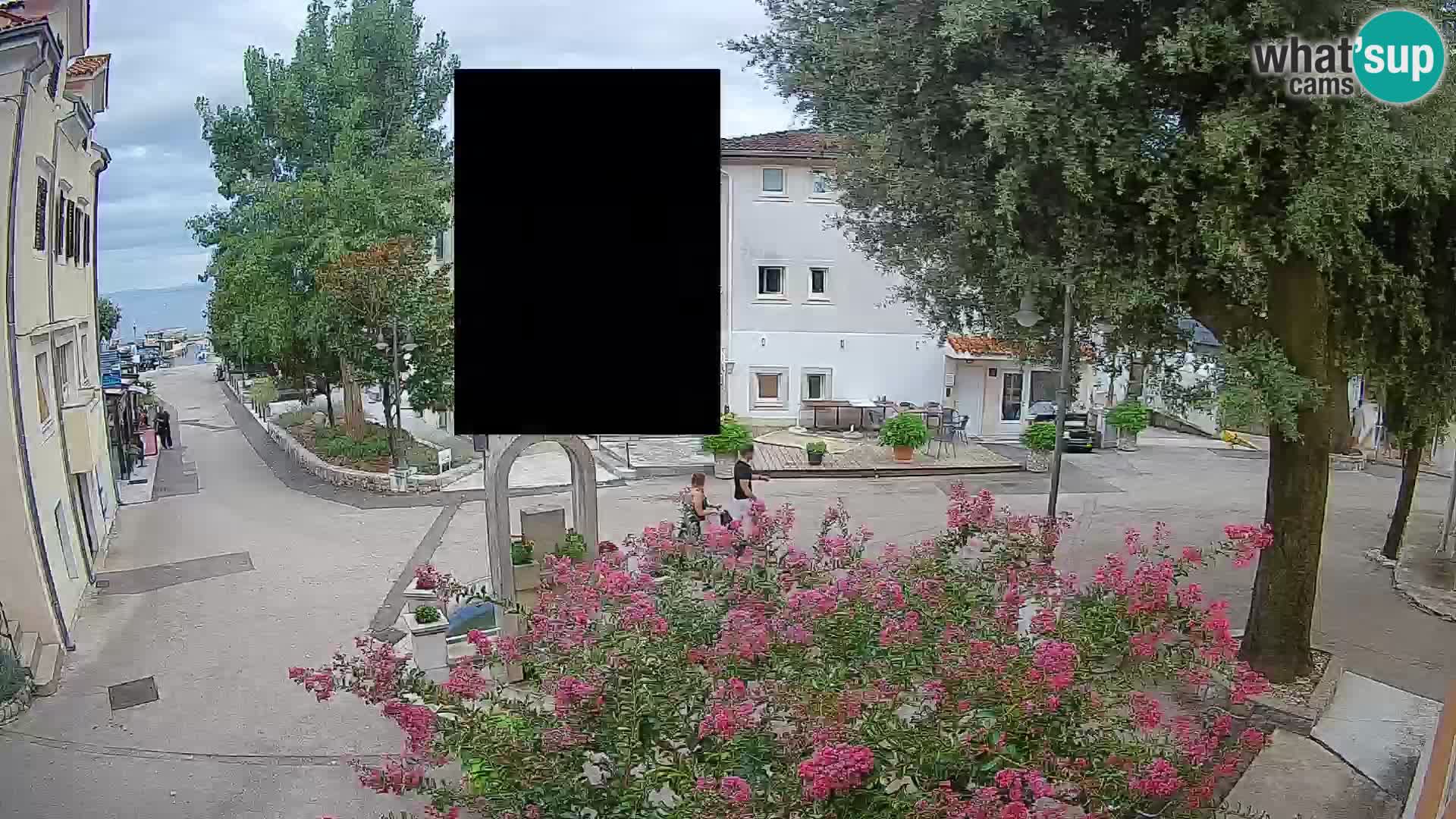Web kamera centar Mošćeničke Drage – Pogled uživo