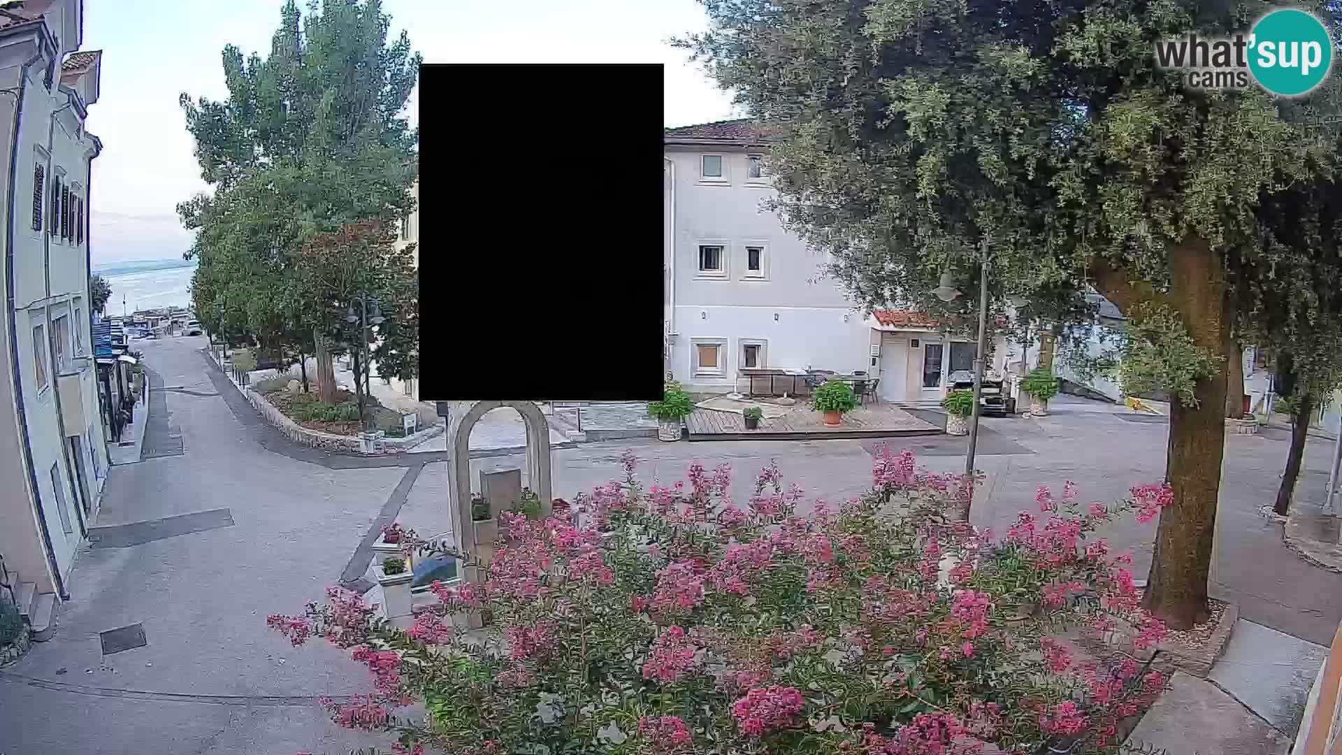 Web kamera centar Mošćeničke Drage – Pogled uživo