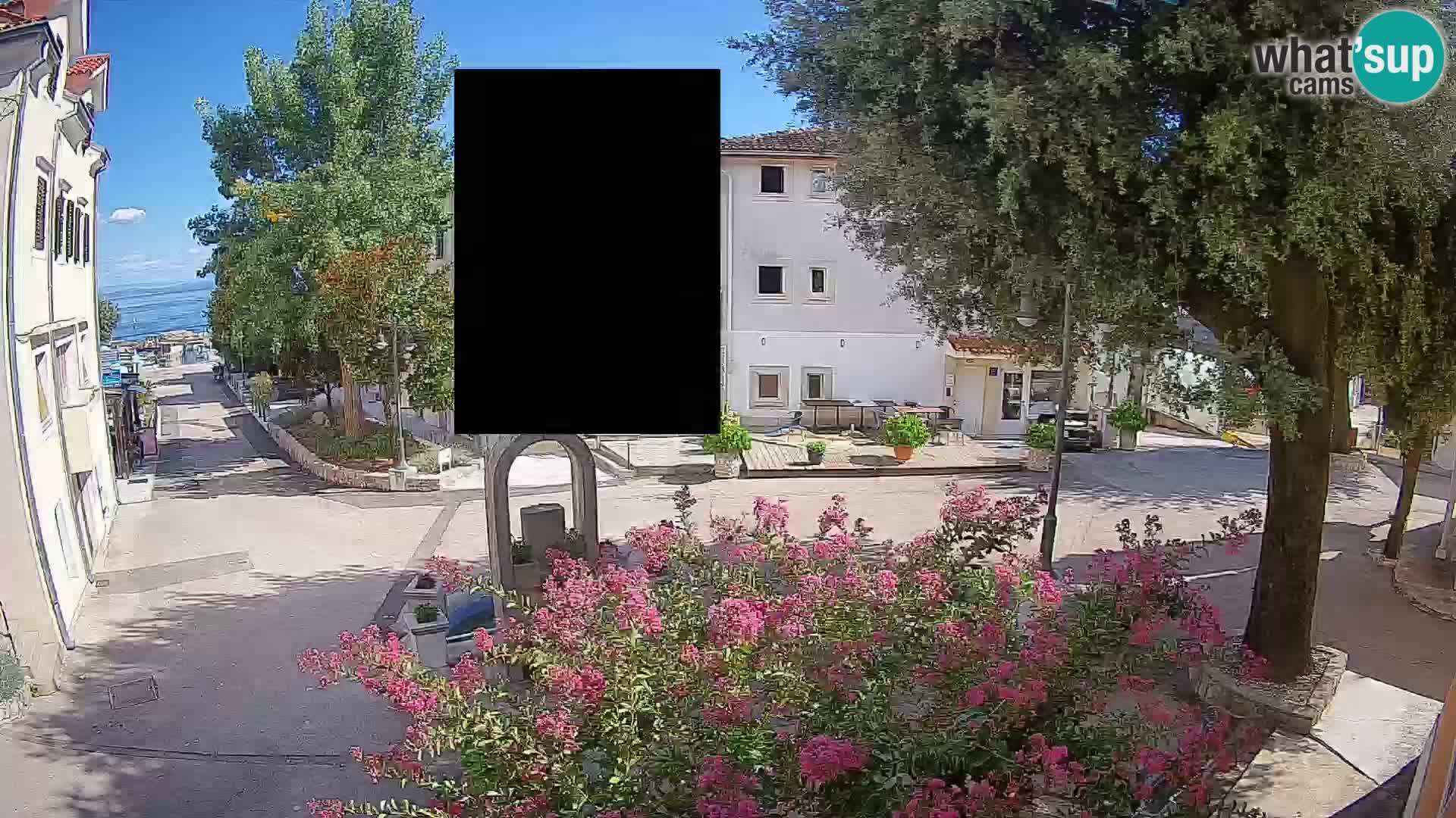 Spletna kamera center Mošćeniška Draga – Pogled v živo