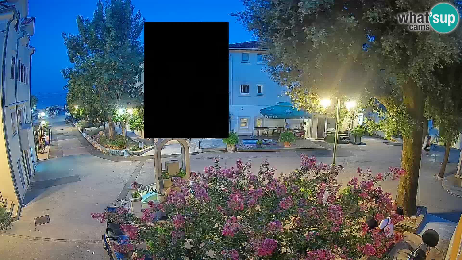 Web kamera centar Mošćeničke Drage – Pogled uživo