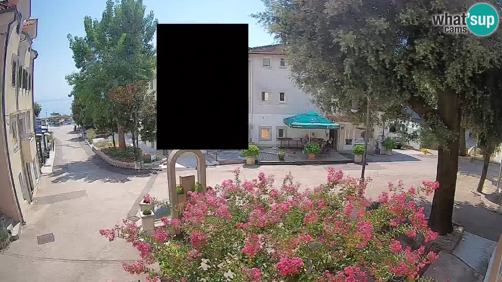 Spletna kamera center Mošćeniška Draga – Pogled v živo